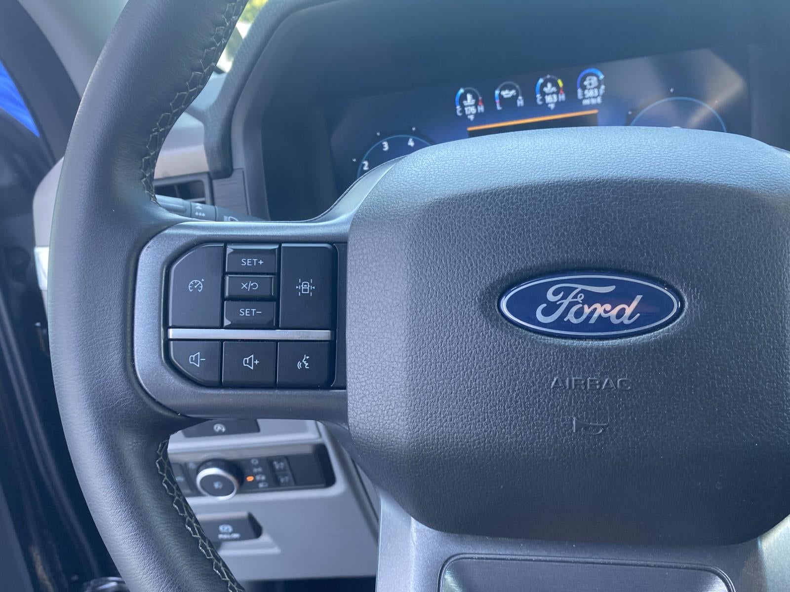 2025 Ford F-150 XLT 4WD SuperCrew 5.5' Box