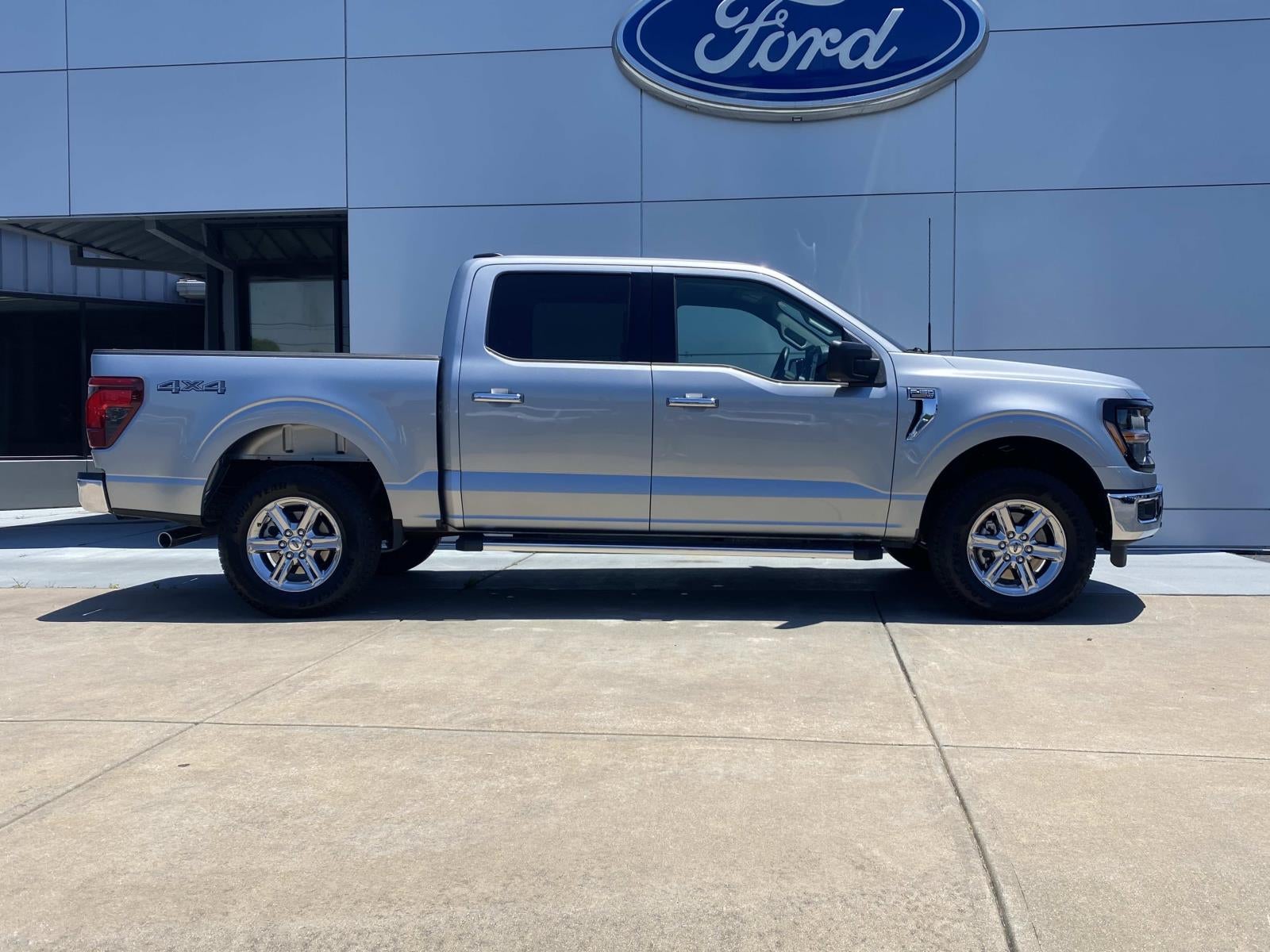 2025 Ford F-150 XLT 4WD SuperCrew 5.5' Box