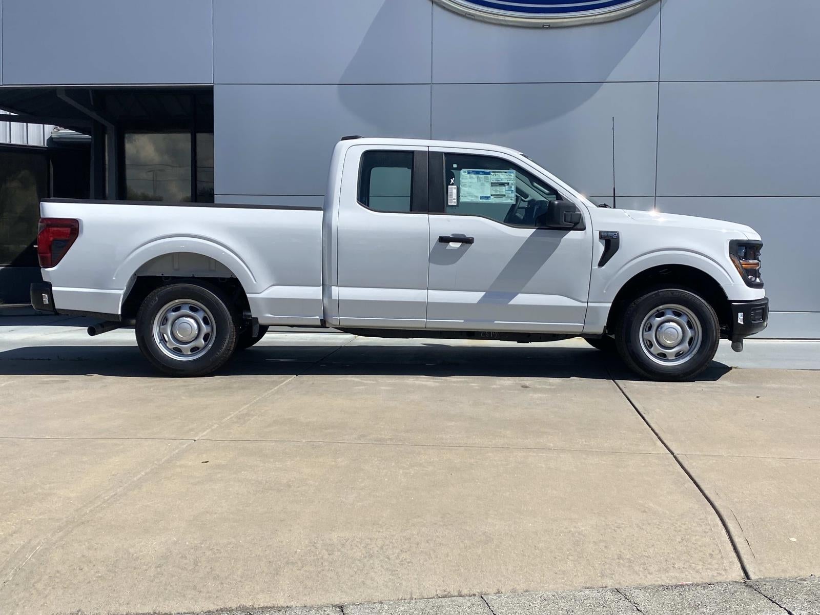 2026 Ford F-150 XL photo 3