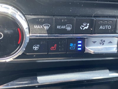2022 Ford F-150 LARIAT 4WD SuperCrew 5.5' Box