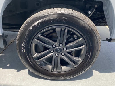 2022 Ford F-150 LARIAT 4WD SuperCrew 5.5' Box