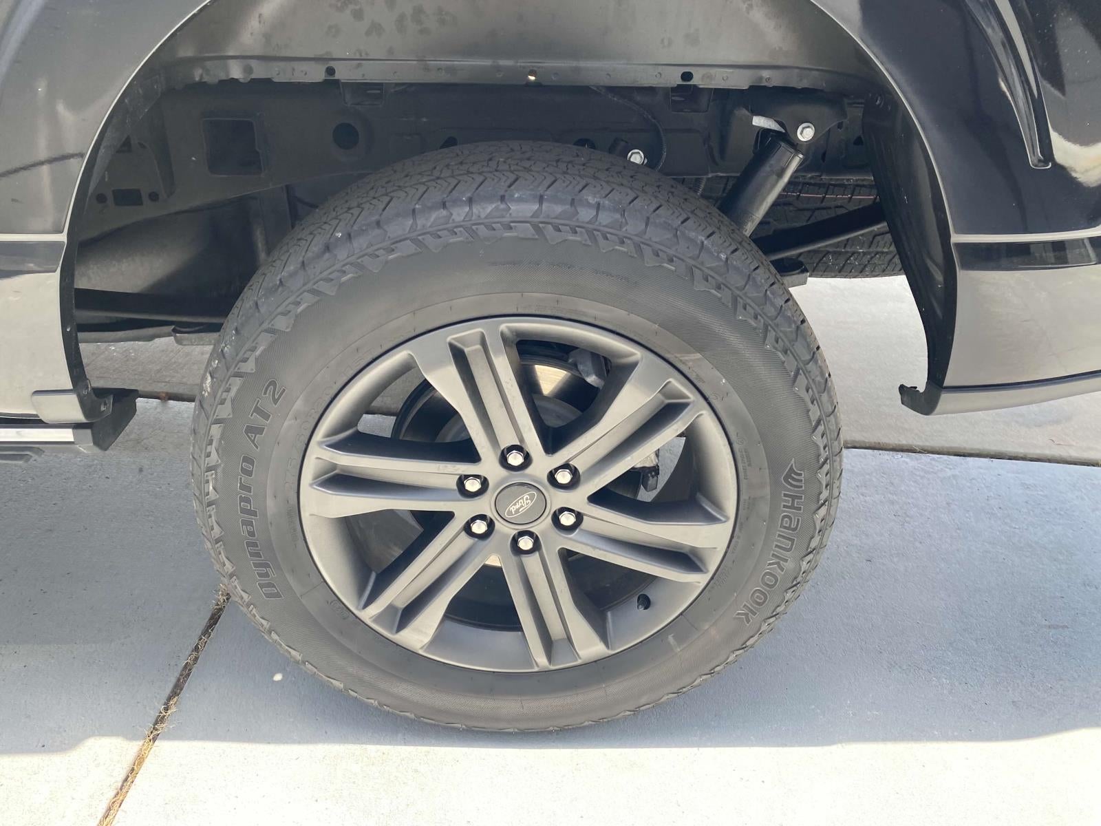 2022 Ford F-150 LARIAT 4WD SuperCrew 5.5' Box