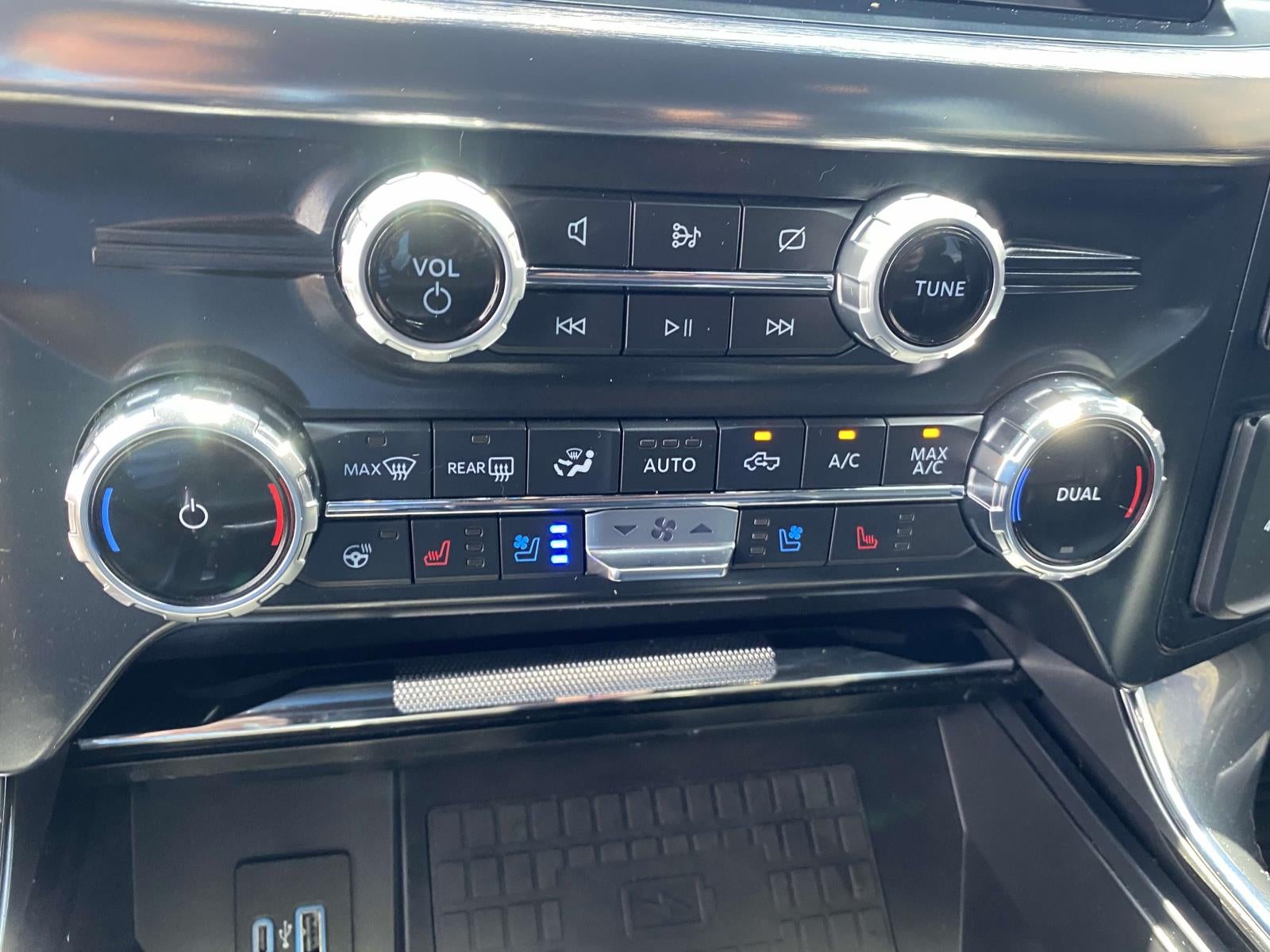 2022 Ford F-150 LARIAT 4WD SuperCrew 5.5' Box