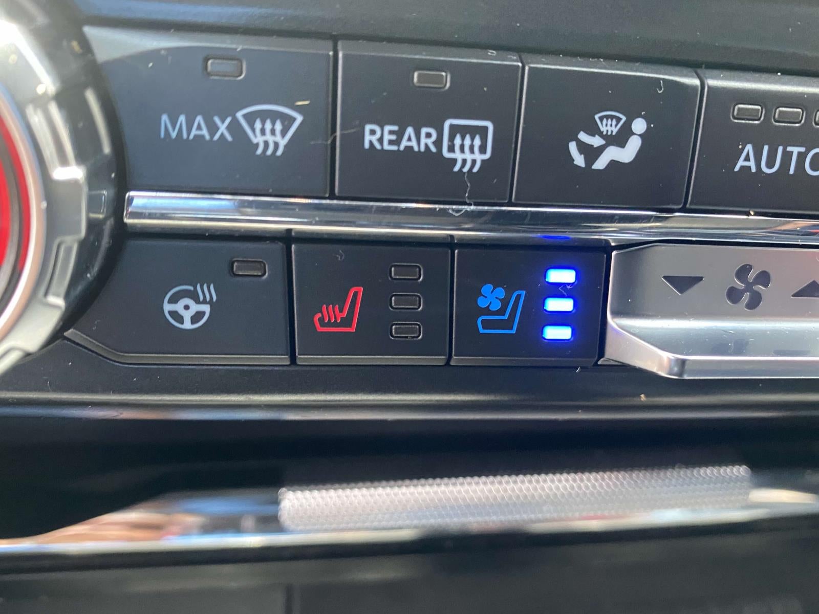 2022 Ford F-150 LARIAT 4WD SuperCrew 5.5' Box