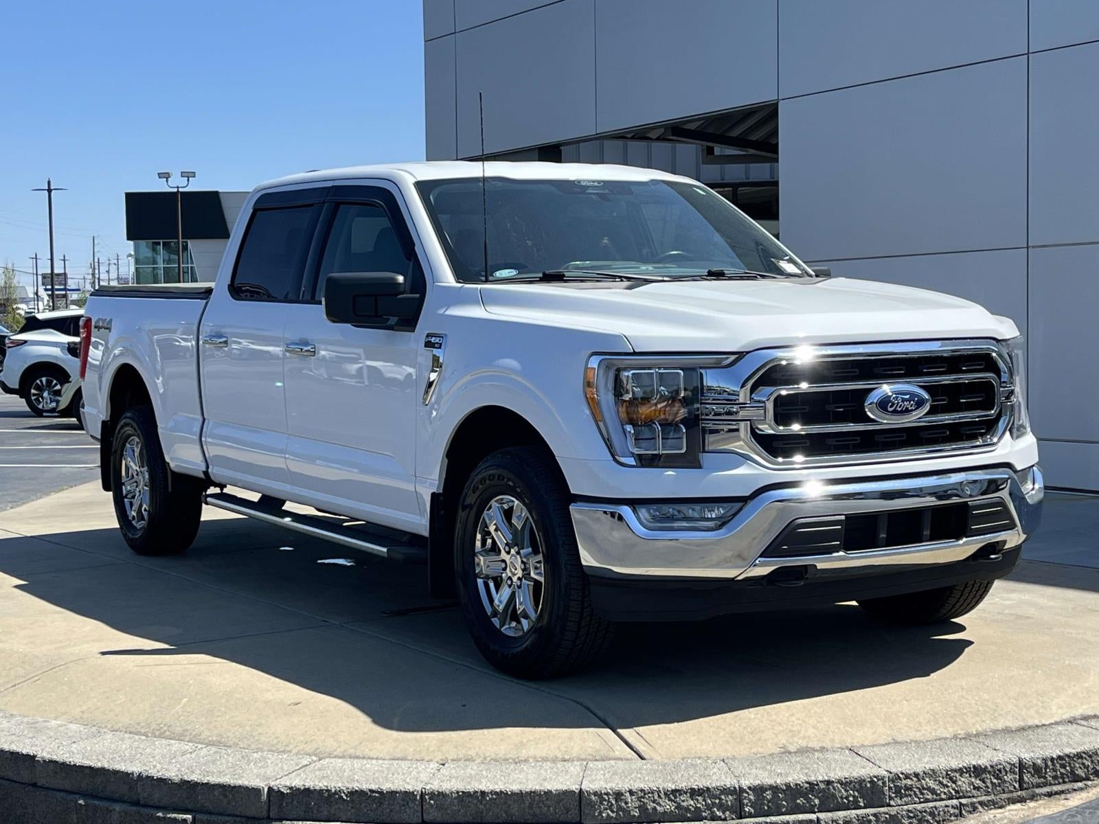 2022 Ford F-150 XLT 4WD SuperCrew 5.5' Box