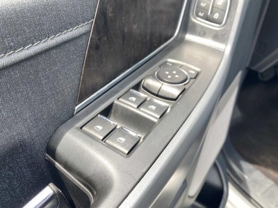 2022 Ford F-150 LARIAT 4WD SuperCrew 5.5' Box