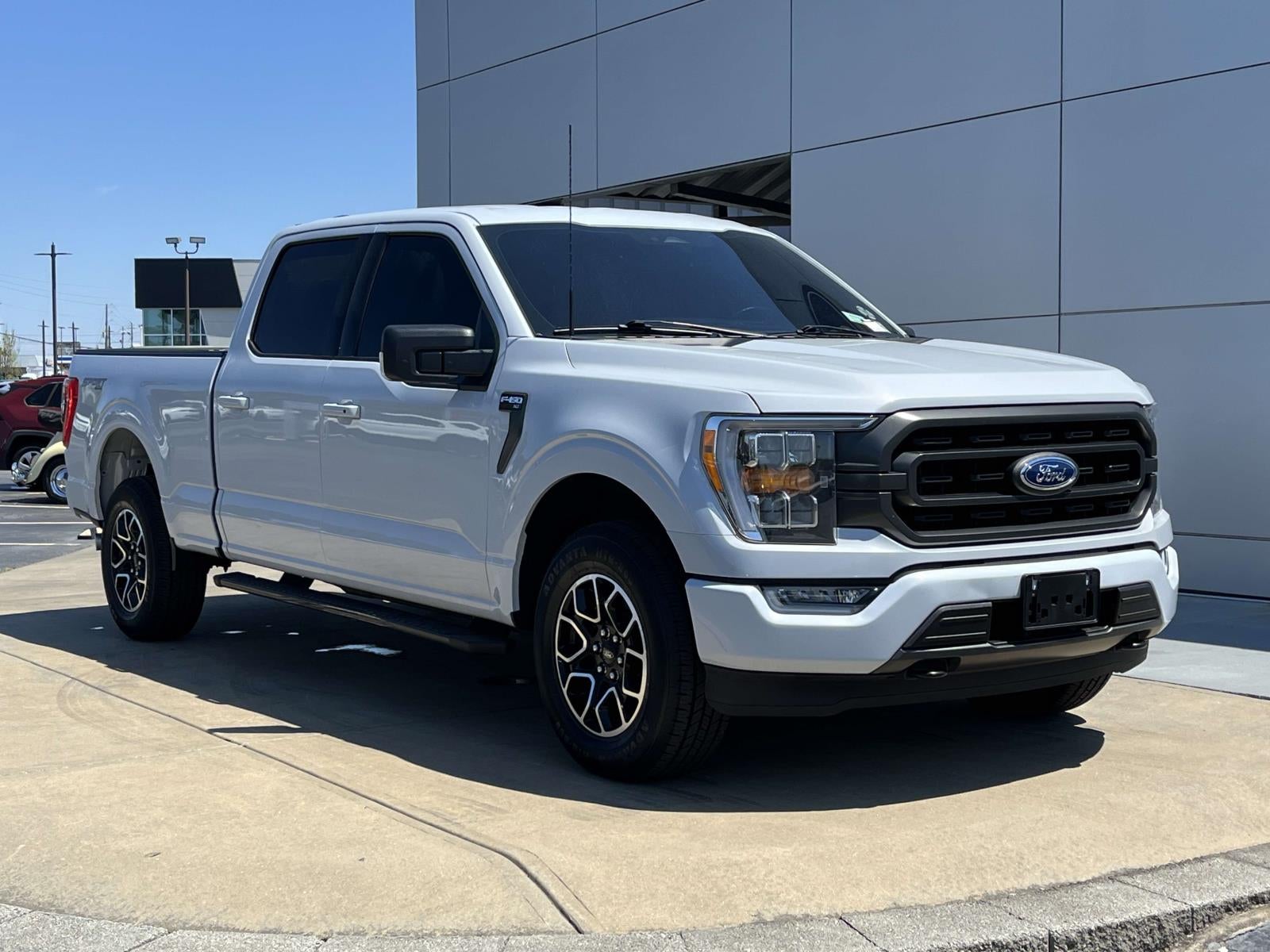 2022 Ford F-150 XLT 4WD SuperCrew 5.5' Box