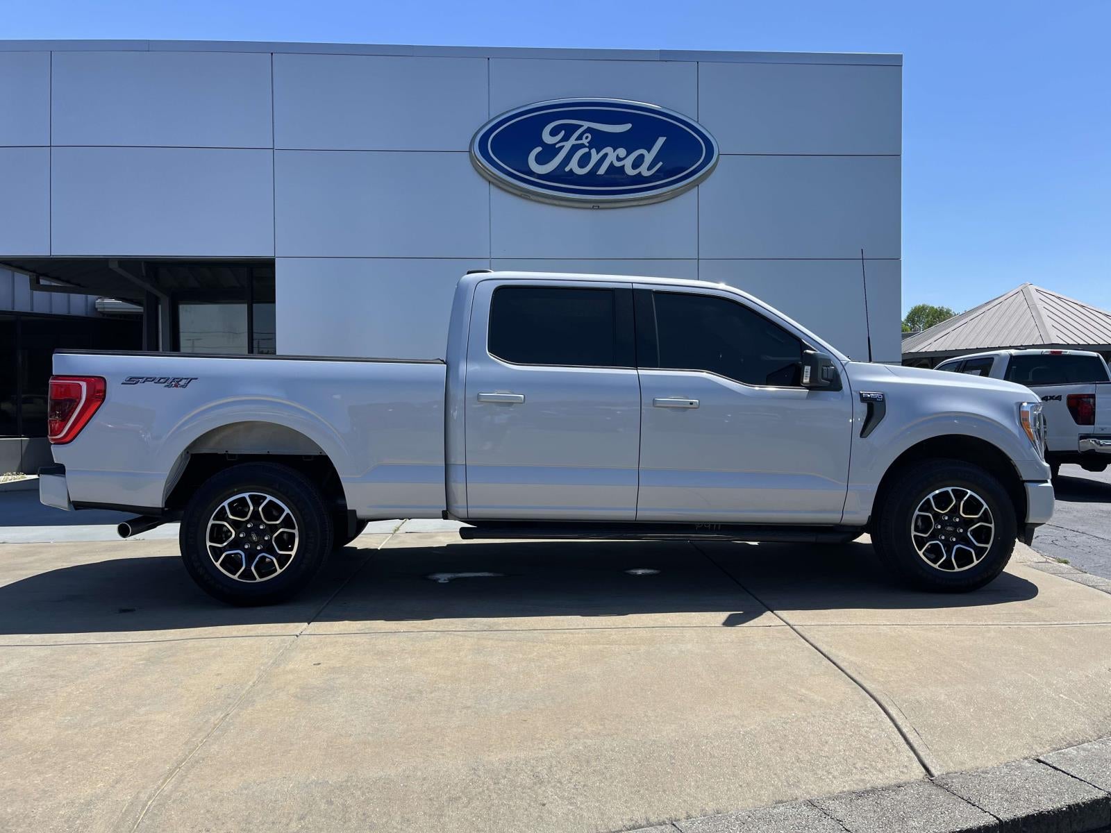 2022 Ford F-150 XLT 4WD SuperCrew 5.5' Box