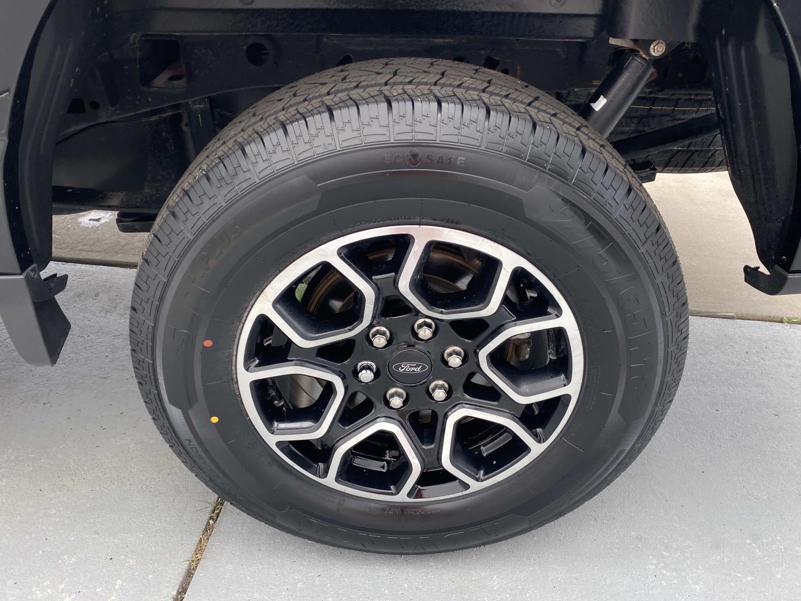2023 Ford F-150 XL 4WD SuperCrew 5.5' Box