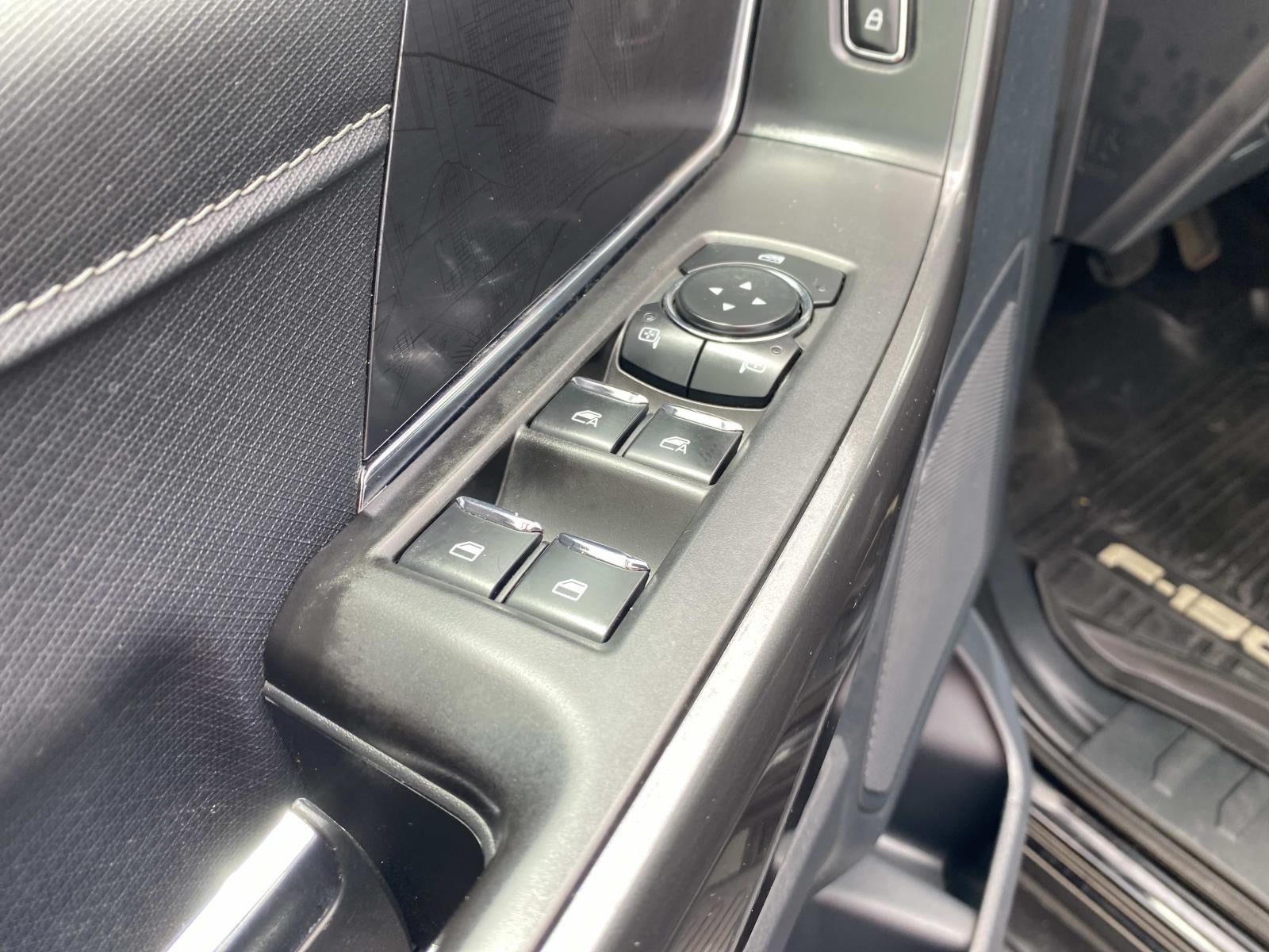 2023 Ford F-150 XL 4WD SuperCrew 5.5' Box