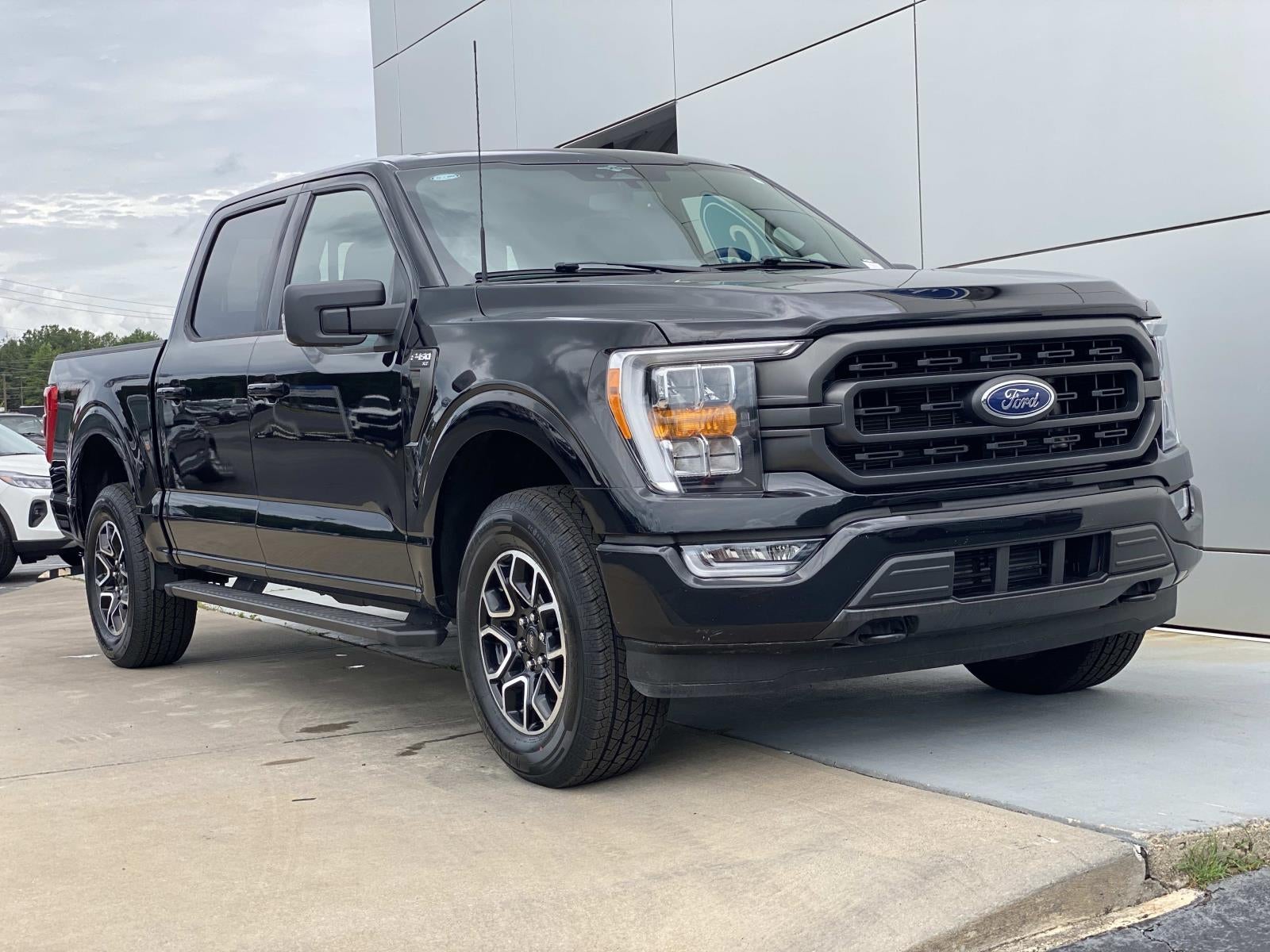 2023 Ford F-150 XL 4WD SuperCrew 5.5' Box