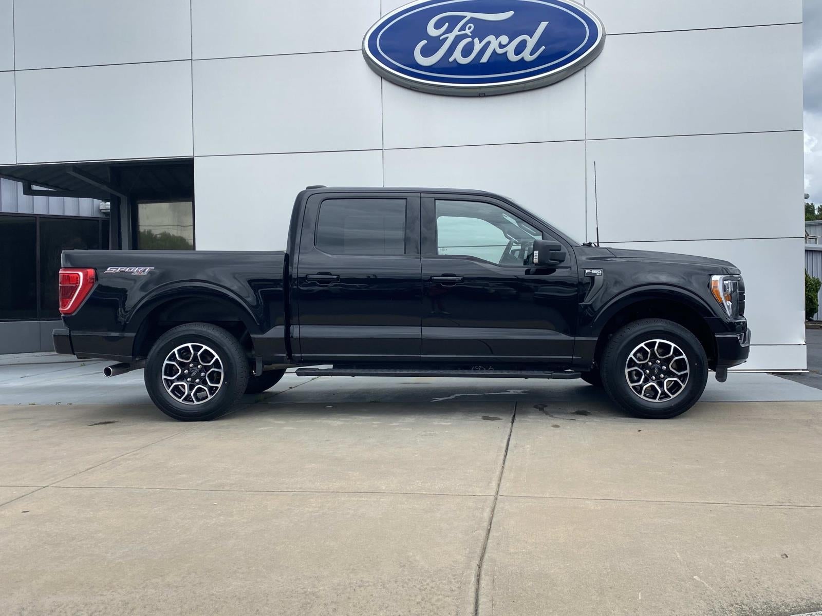 2023 Ford F-150 XL 4WD SuperCrew 5.5' Box