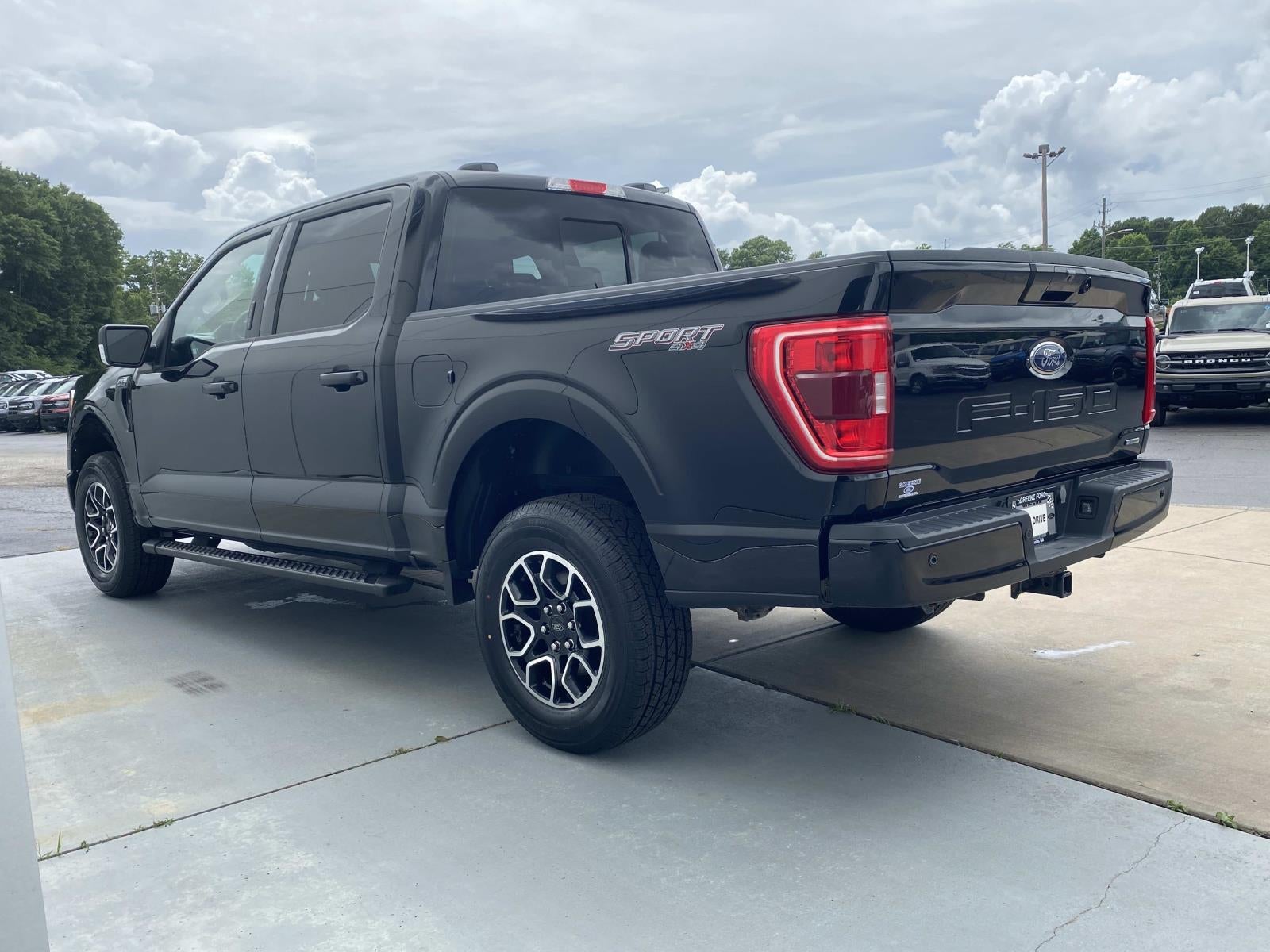 2023 Ford F-150 XL 4WD SuperCrew 5.5' Box