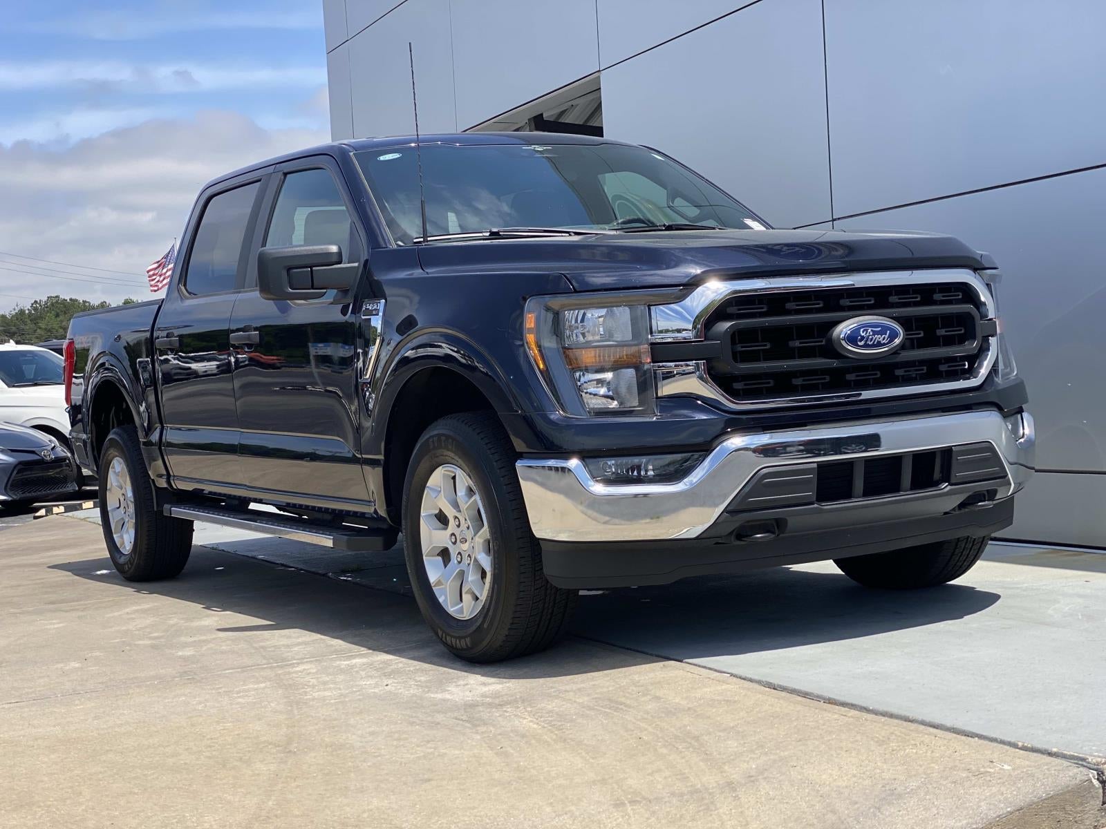 2023 Ford F-150 XLT 4WD SuperCrew 5.5' Box