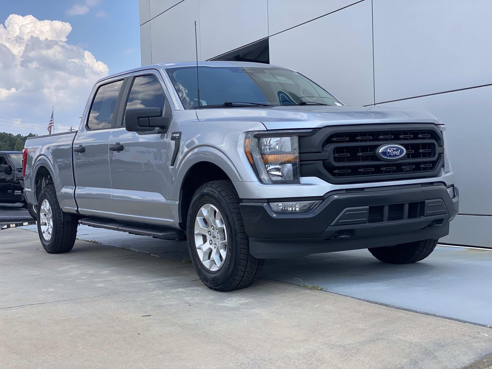 2023 Ford F-150 XL 4WD SuperCrew 5.5' Box