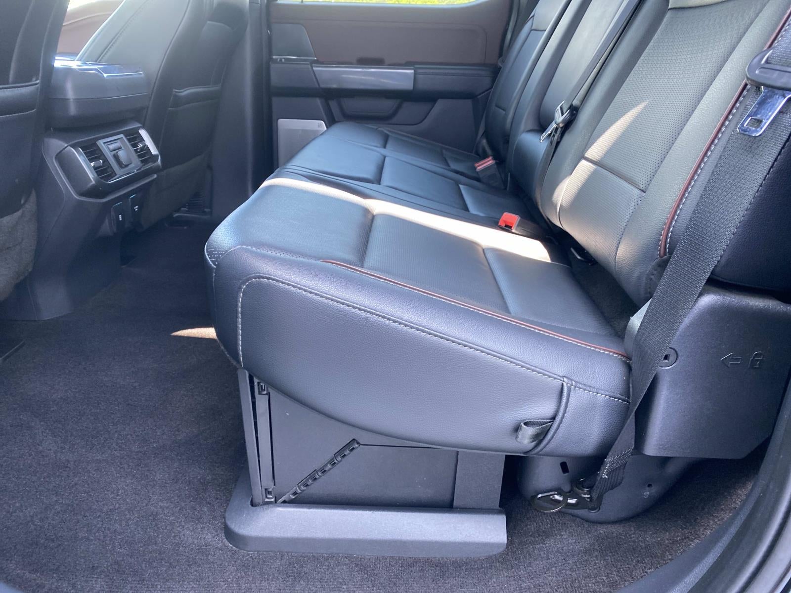 2021 Ford F-150 LARIAT 4WD SuperCrew 5.5' Box