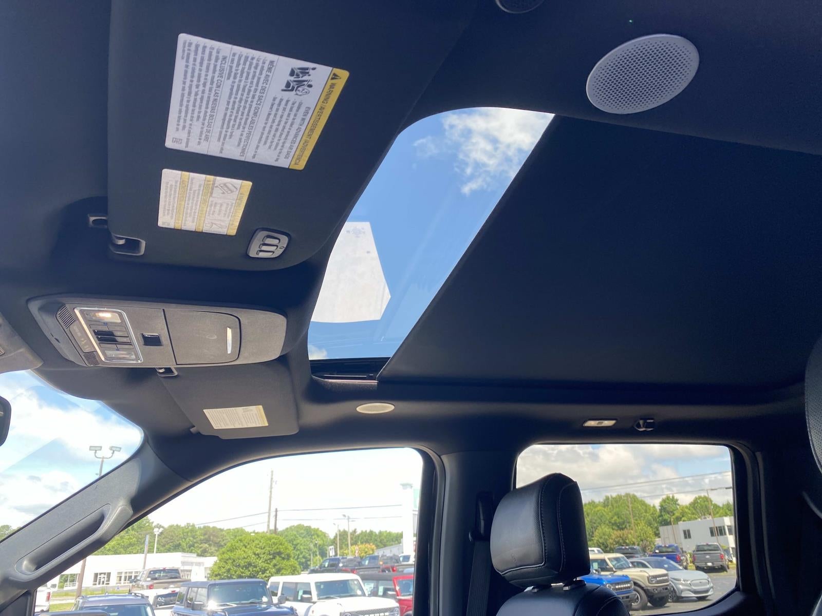 2021 Ford F-150 LARIAT 4WD SuperCrew 5.5' Box