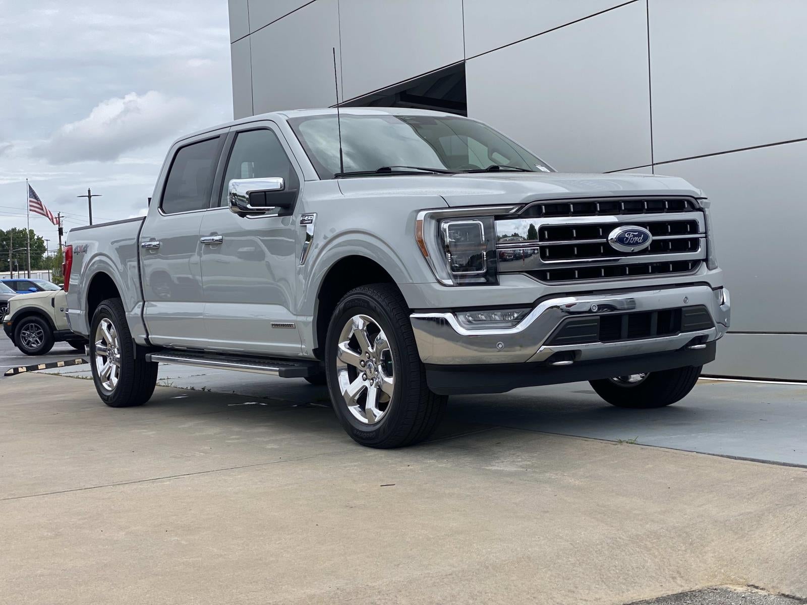 2023 Ford F-150 LARIAT 4WD SuperCrew 5.5' Box