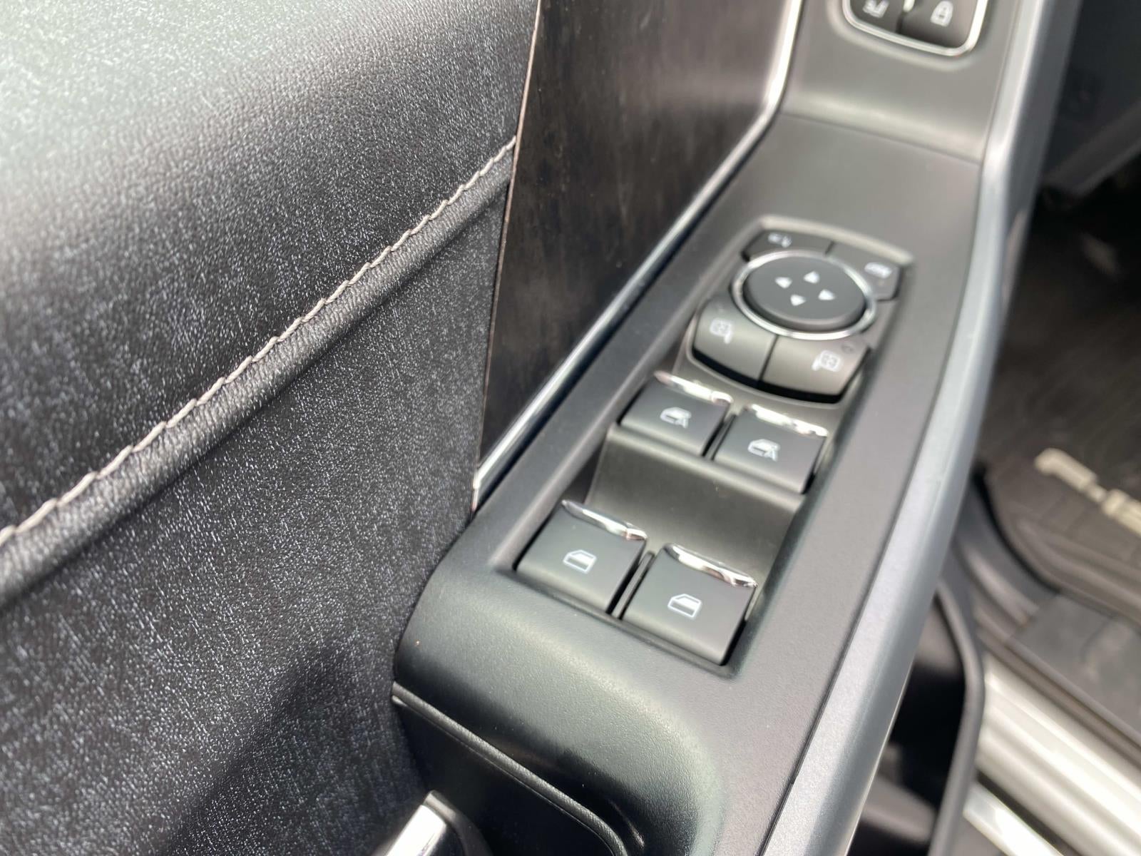 2023 Ford F-150 LARIAT 4WD SuperCrew 5.5' Box