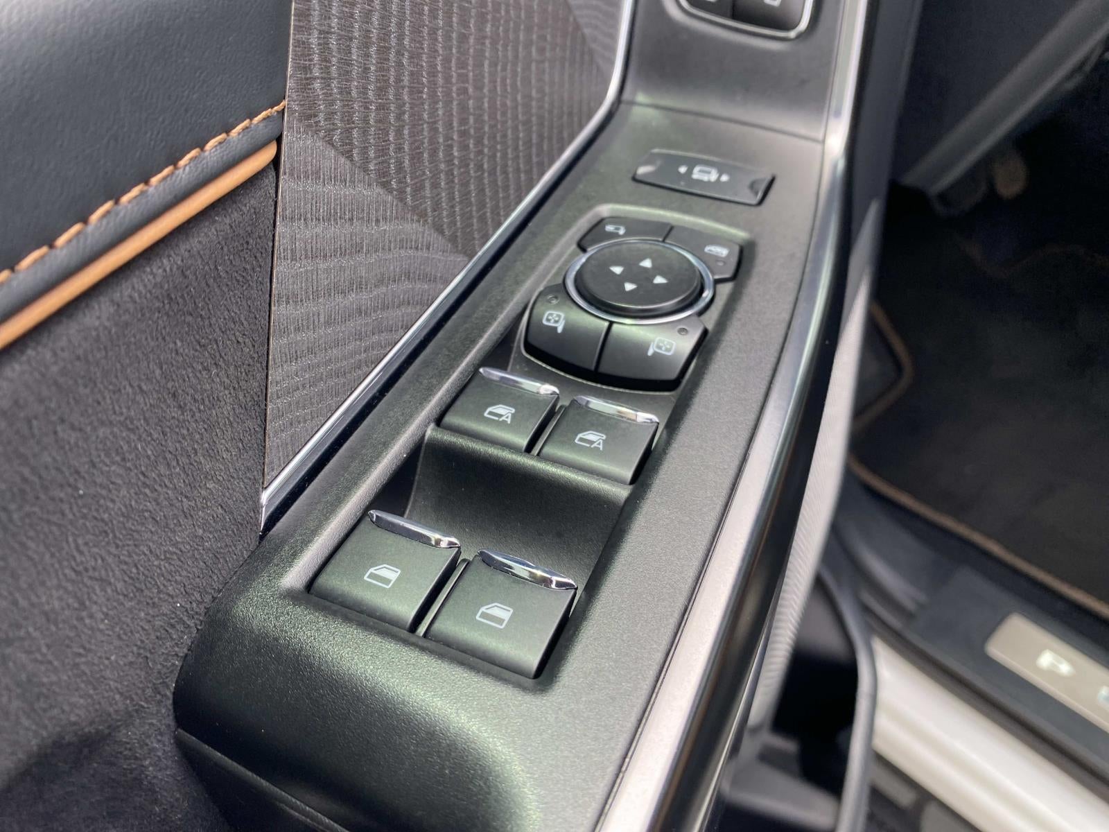 2023 Ford F-150 Platinum 4WD SuperCrew 5.5' Box