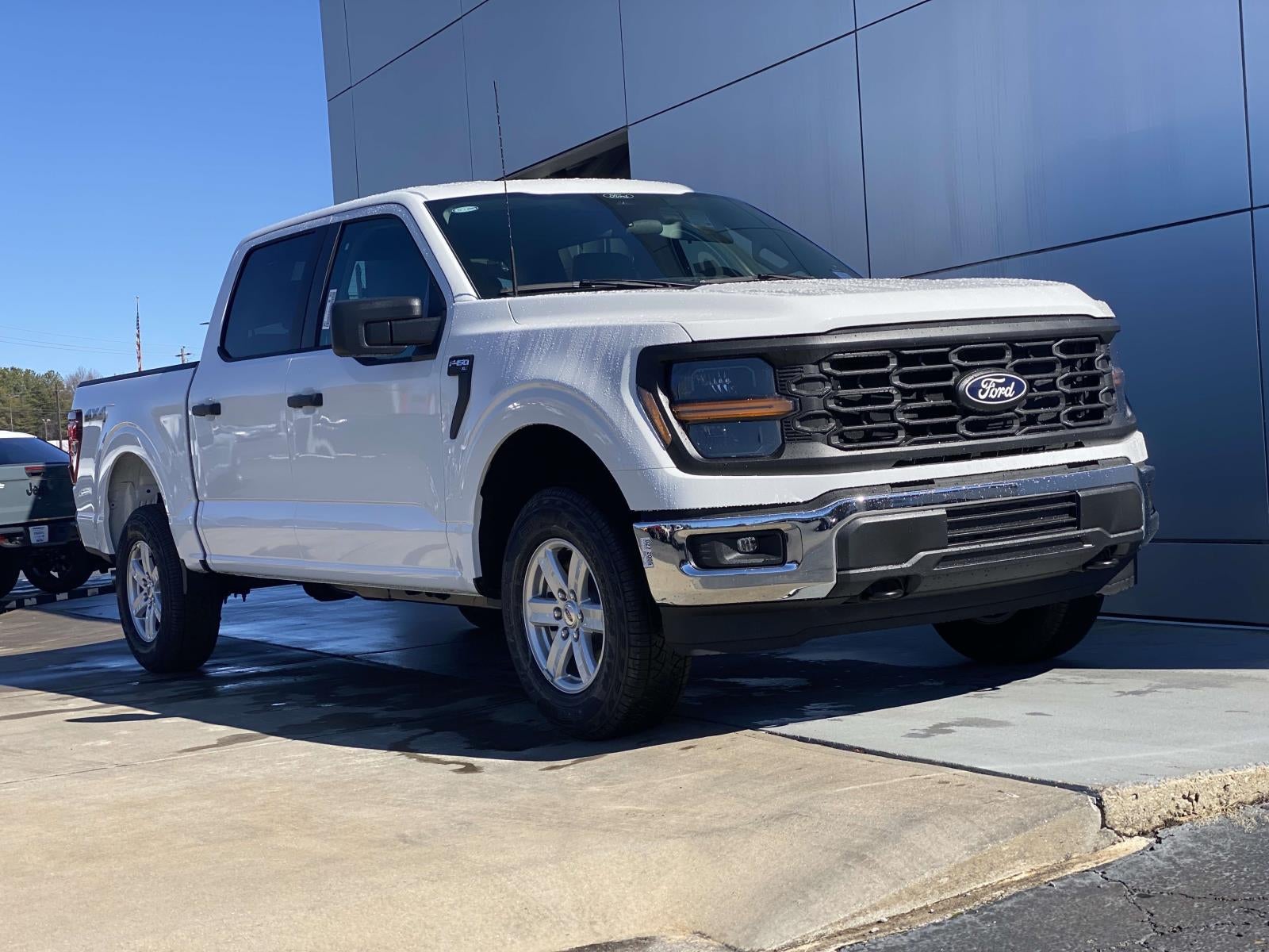2026 Ford F-150 XL 4WD SuperCrew 5.5' Box