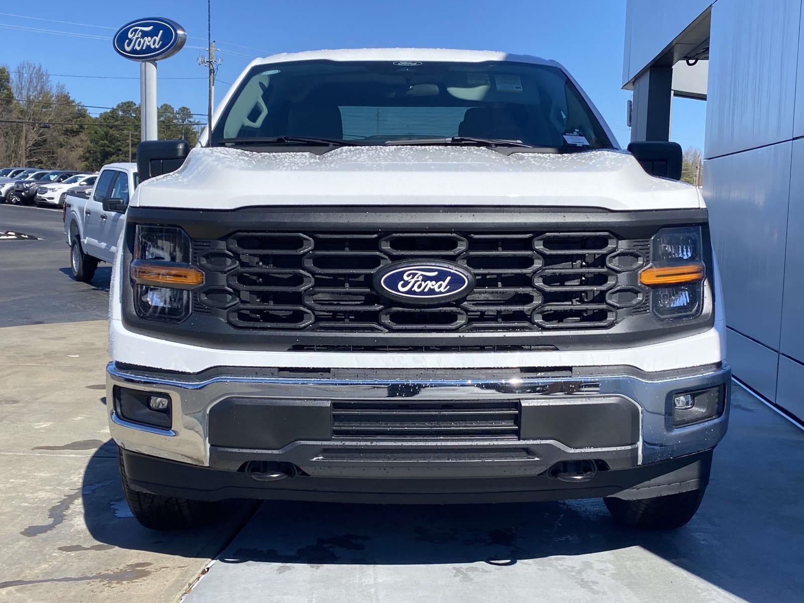 2026 Ford F-150 XL 4WD SuperCrew 5.5' Box