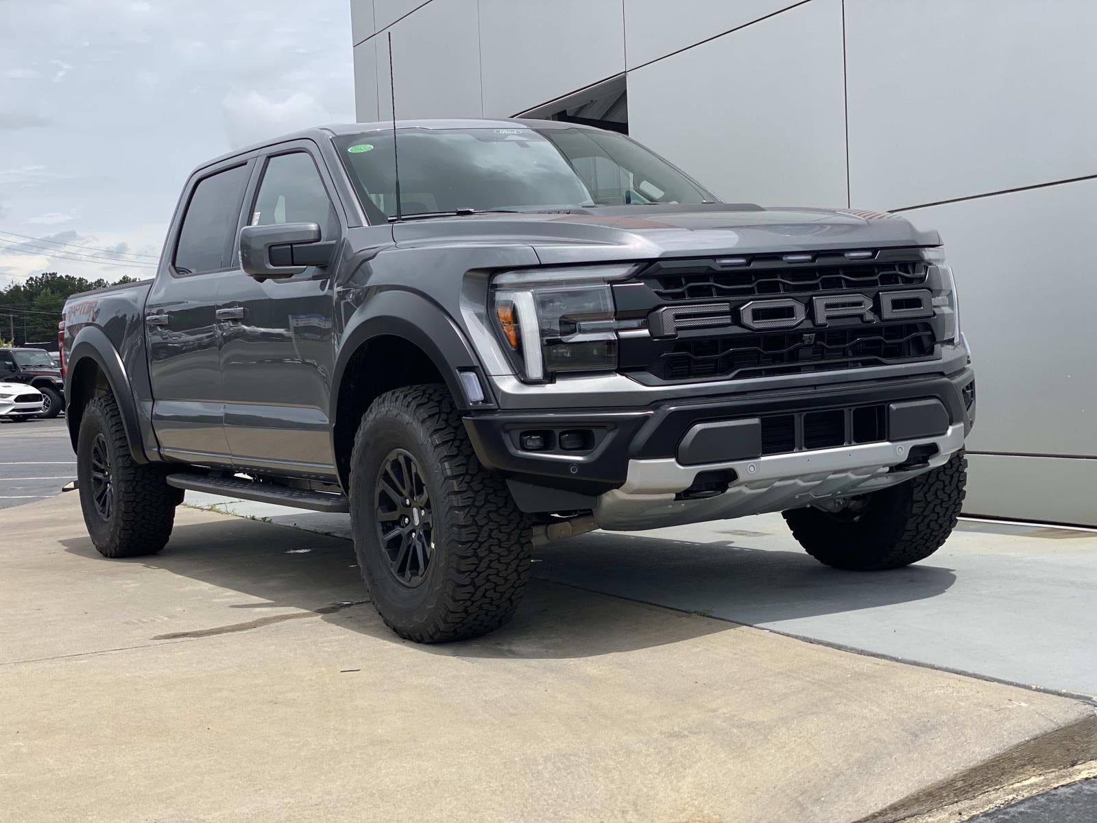2026 Ford F-150 Raptor 4WD SuperCrew 5.5' Box