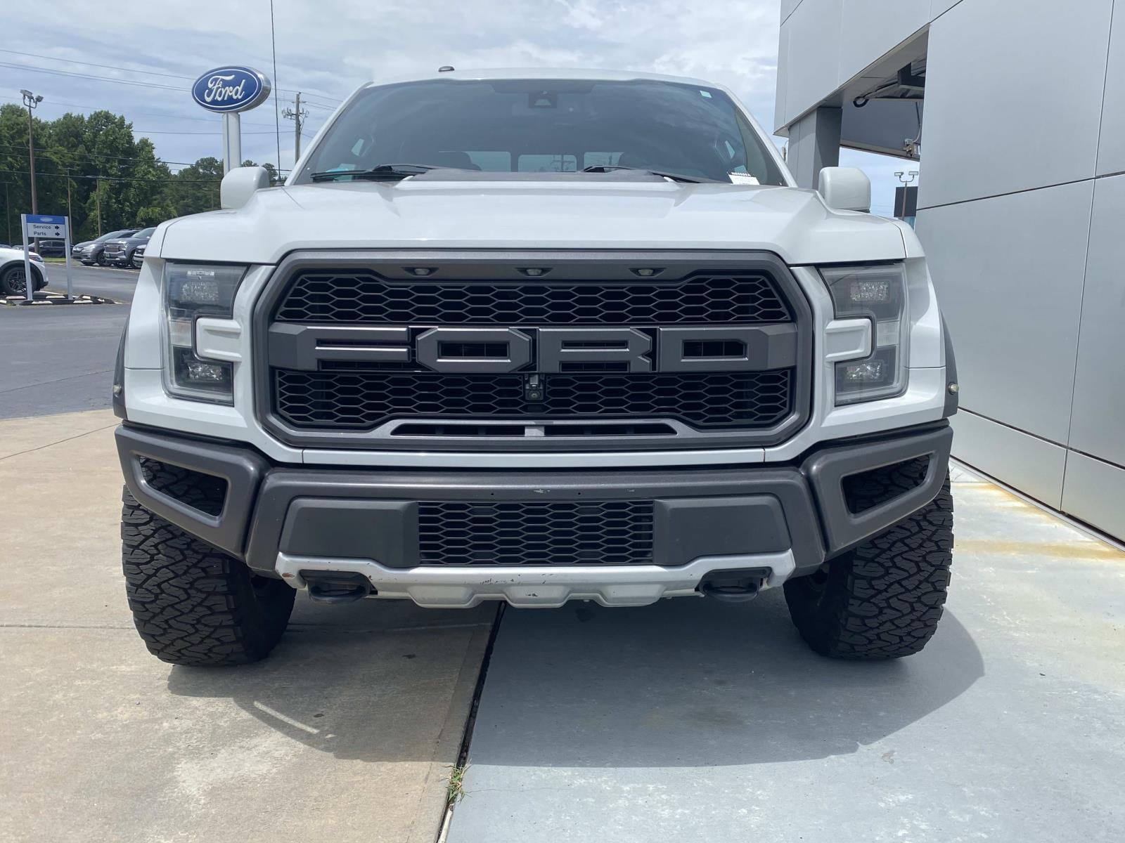 2017 Ford F-150 Raptor 4WD SuperCrew 5.5' Box