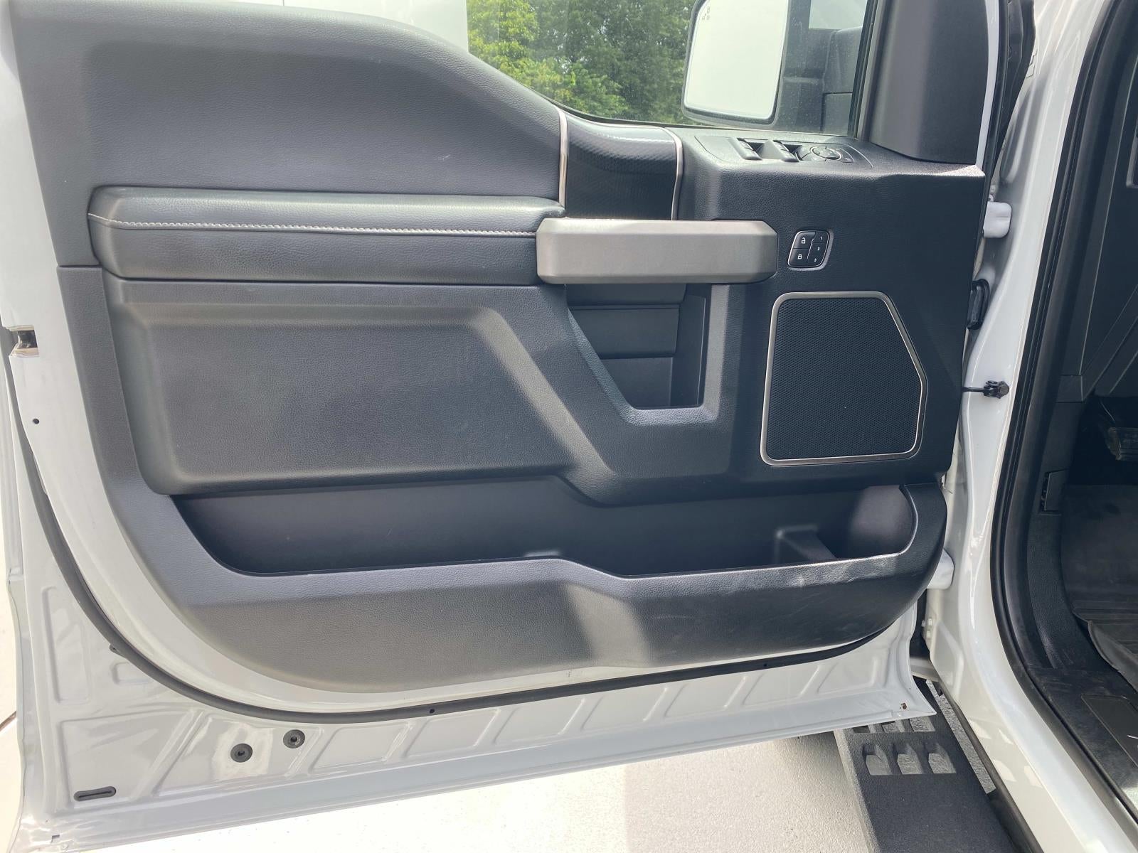 2017 Ford F-150 Raptor 4WD SuperCrew 5.5' Box