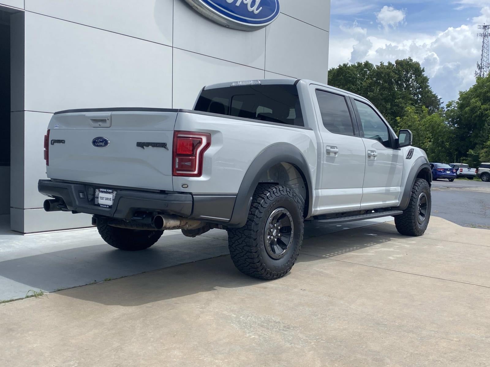 2017 Ford F-150 Raptor 4WD SuperCrew 5.5' Box