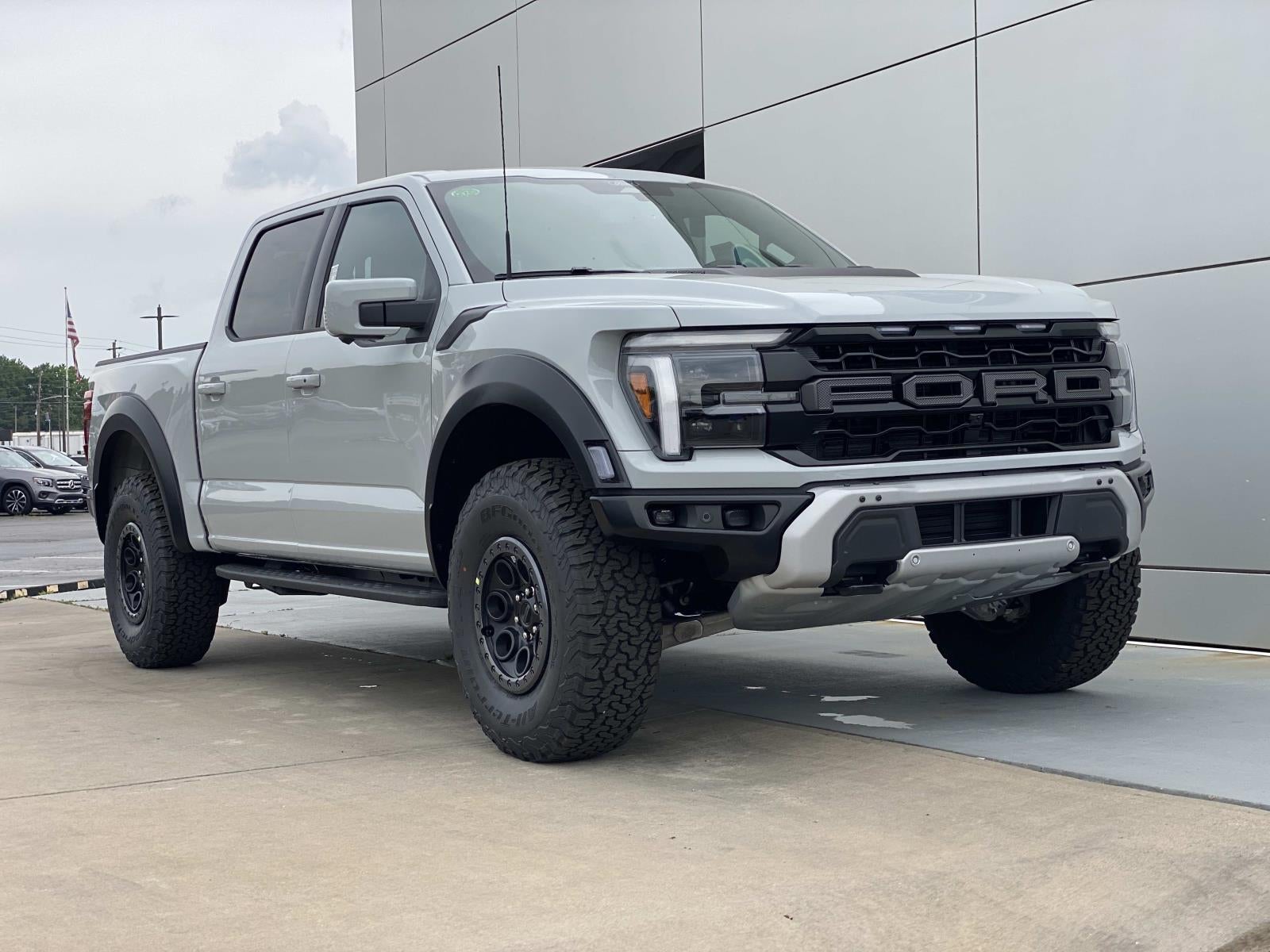 2026 Ford F-150 Raptor 4WD SuperCrew 5.5' Box