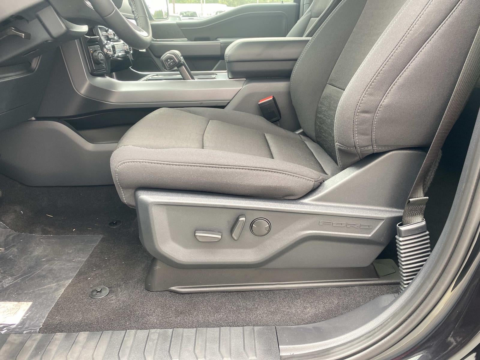 2026 Ford F-150 XLT 4WD SuperCrew 5.5' Box