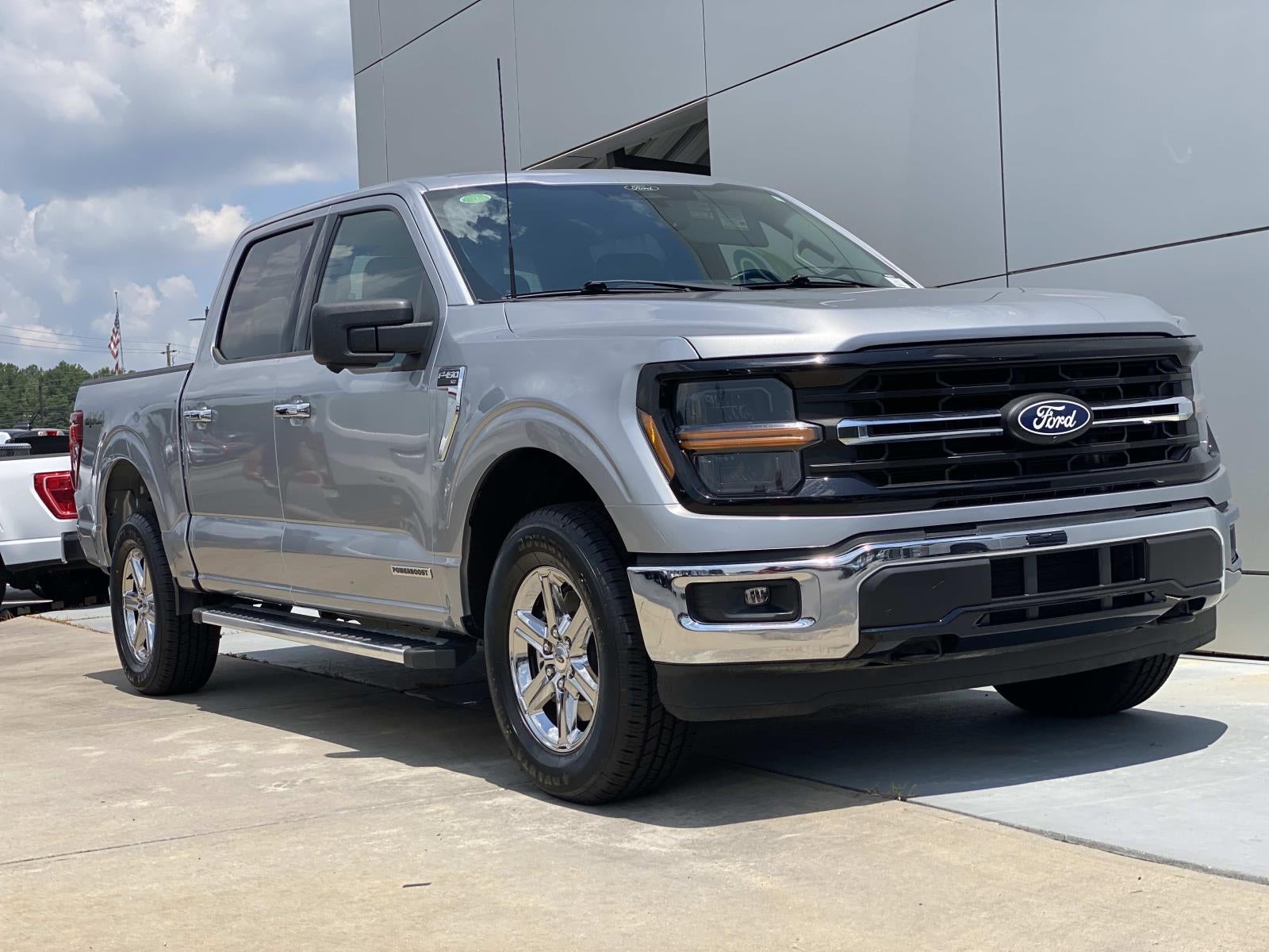 2024 Ford F-150 XLT 4WD SuperCrew 5.5' Box