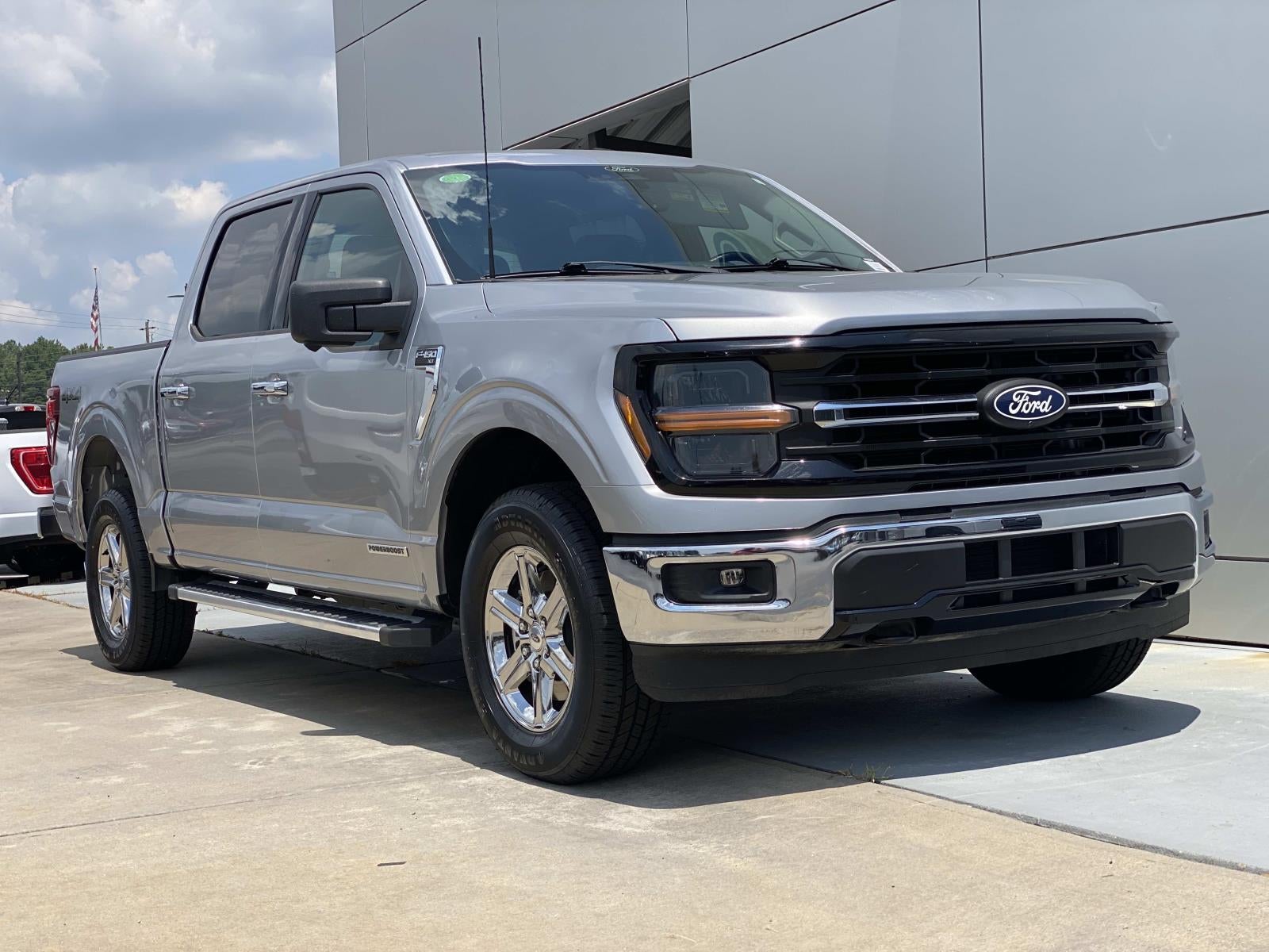 2024 Ford F-150 XLT 4WD SuperCrew 5.5' Box
