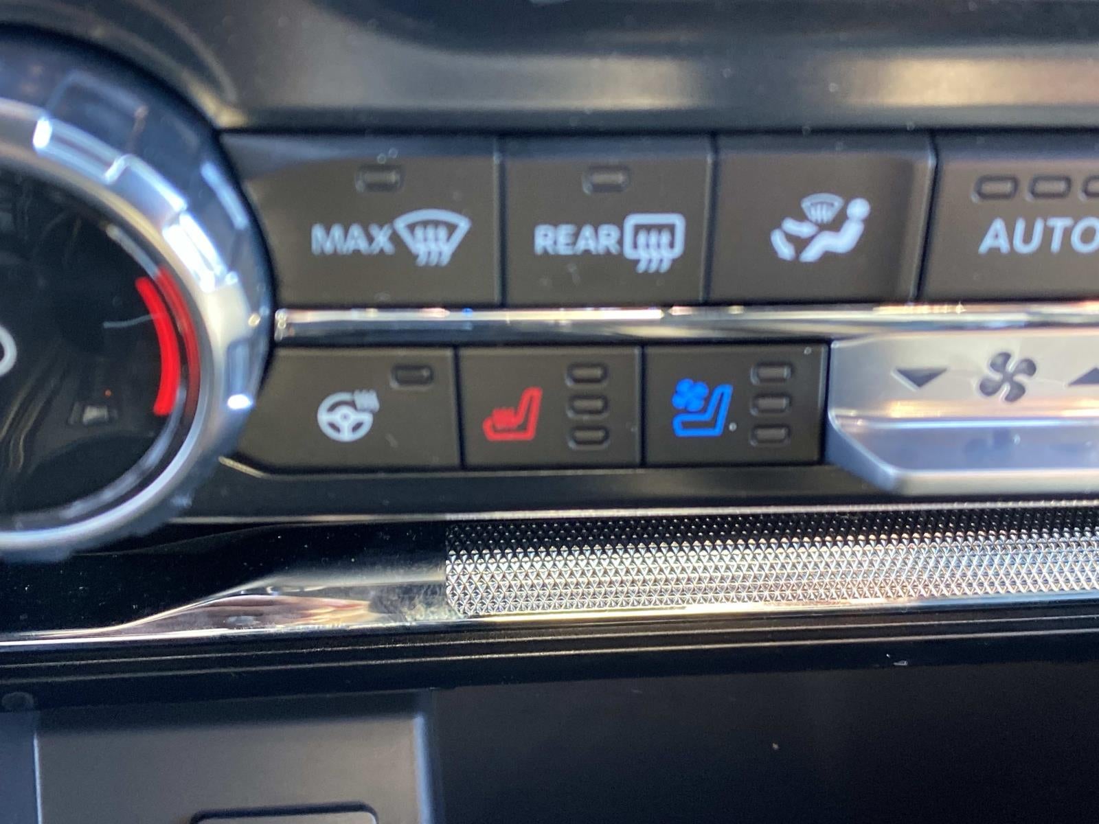 2025 Ford F-150 LARIAT 4WD SuperCrew 5.5' Box