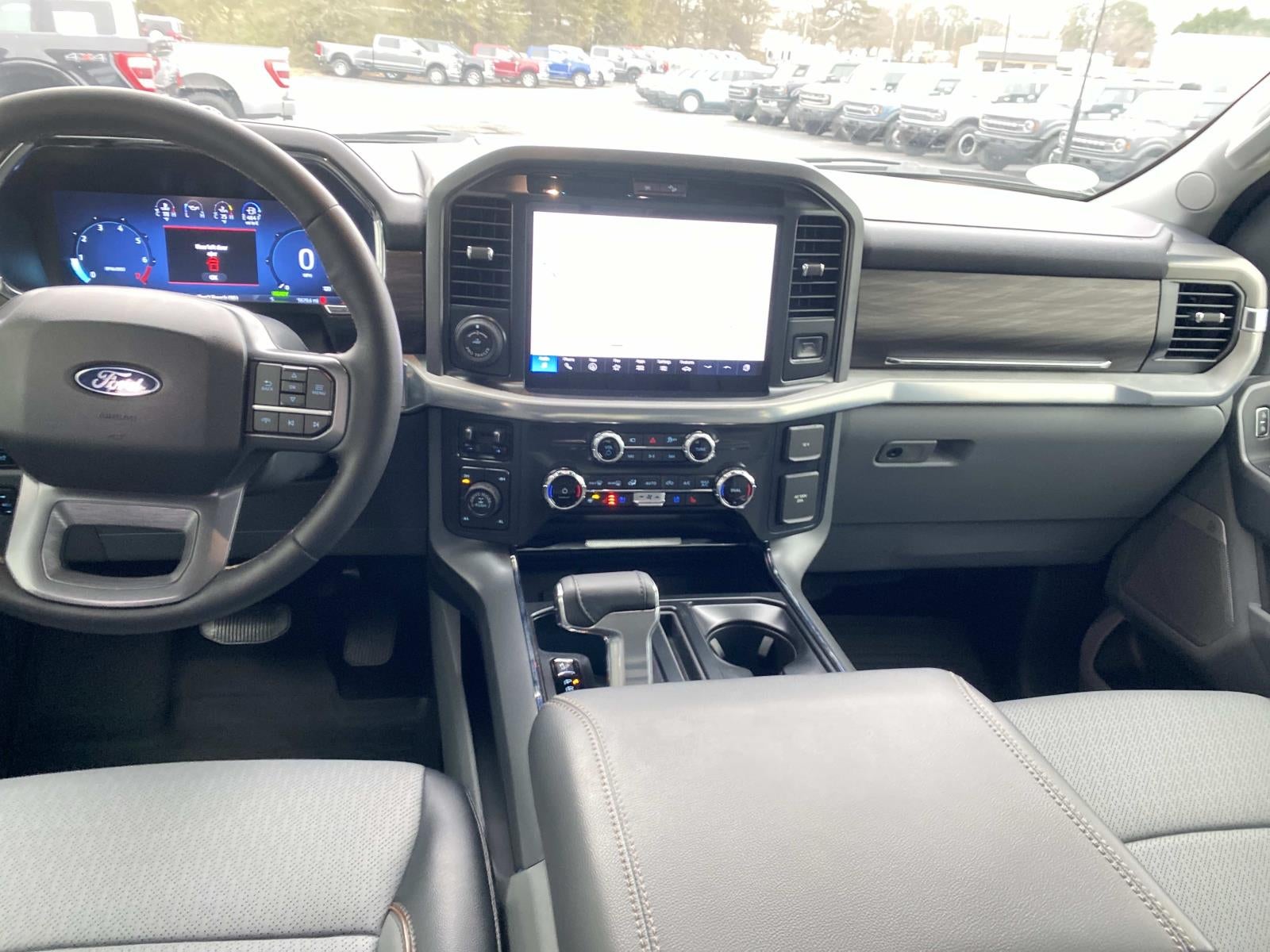 2025 Ford F-150 LARIAT 4WD SuperCrew 5.5' Box
