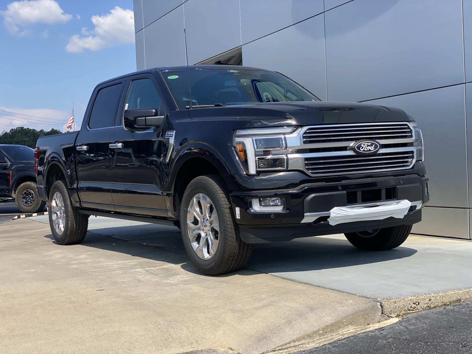 2026 Ford F-150 Platinum photo 2