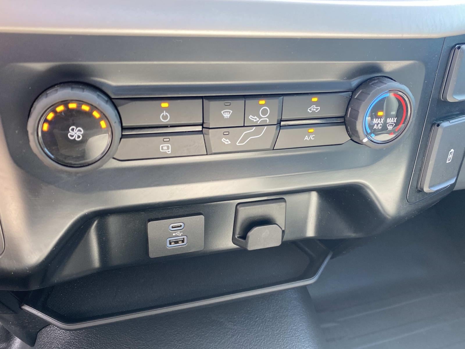 2023 Ford F-150 XL 2WD Reg Cab 6.5' Box