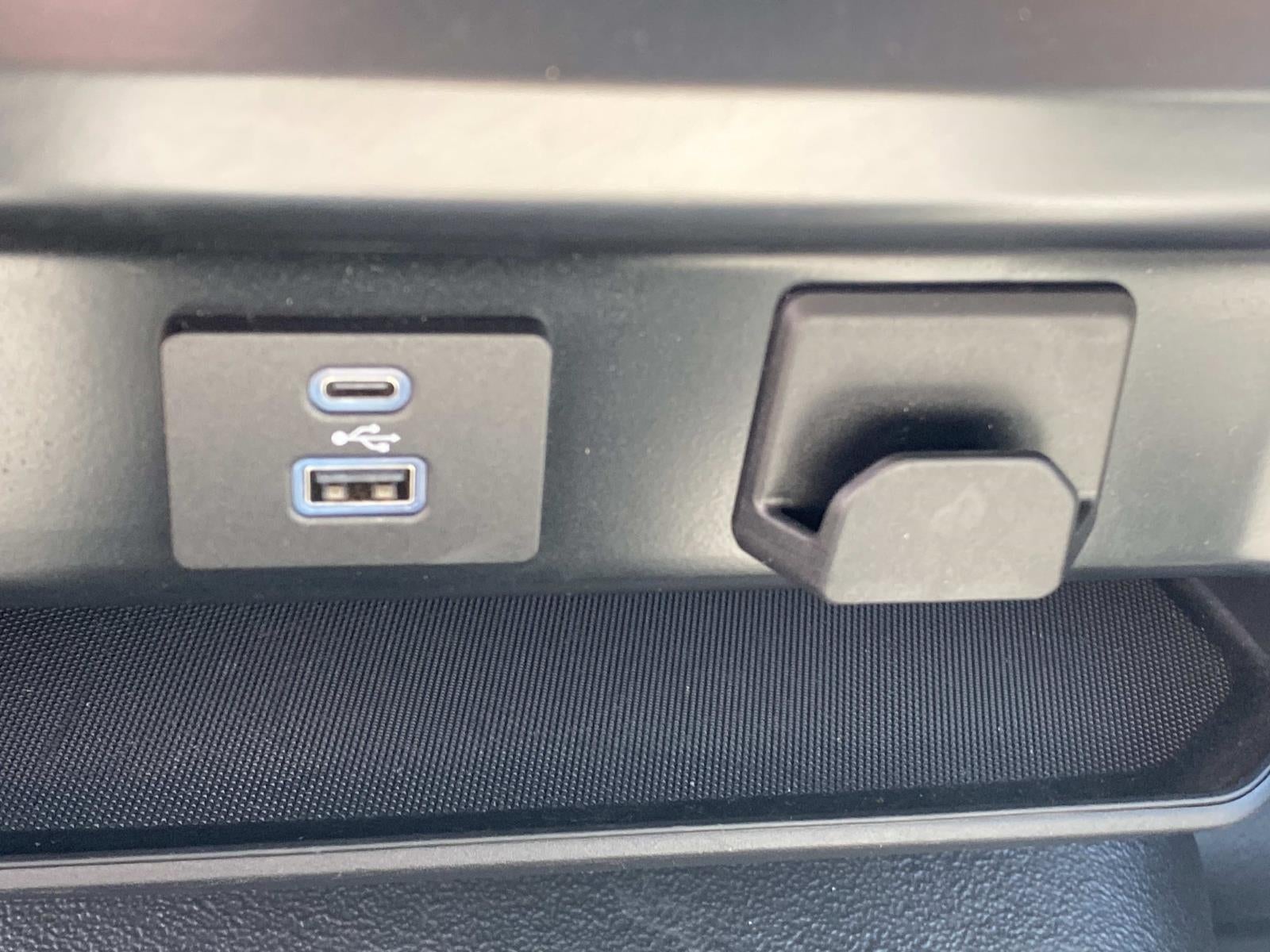 2023 Ford F-150 XL 2WD Reg Cab 6.5' Box