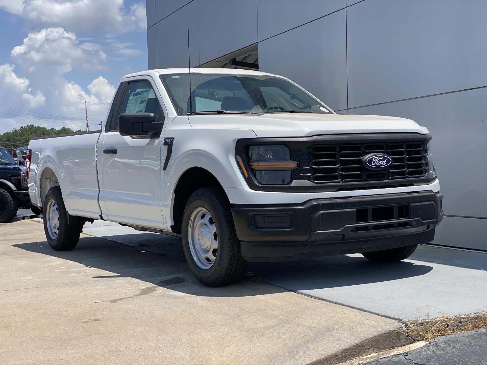 2026 Ford F-150 XL 2WD Reg Cab 8' Box