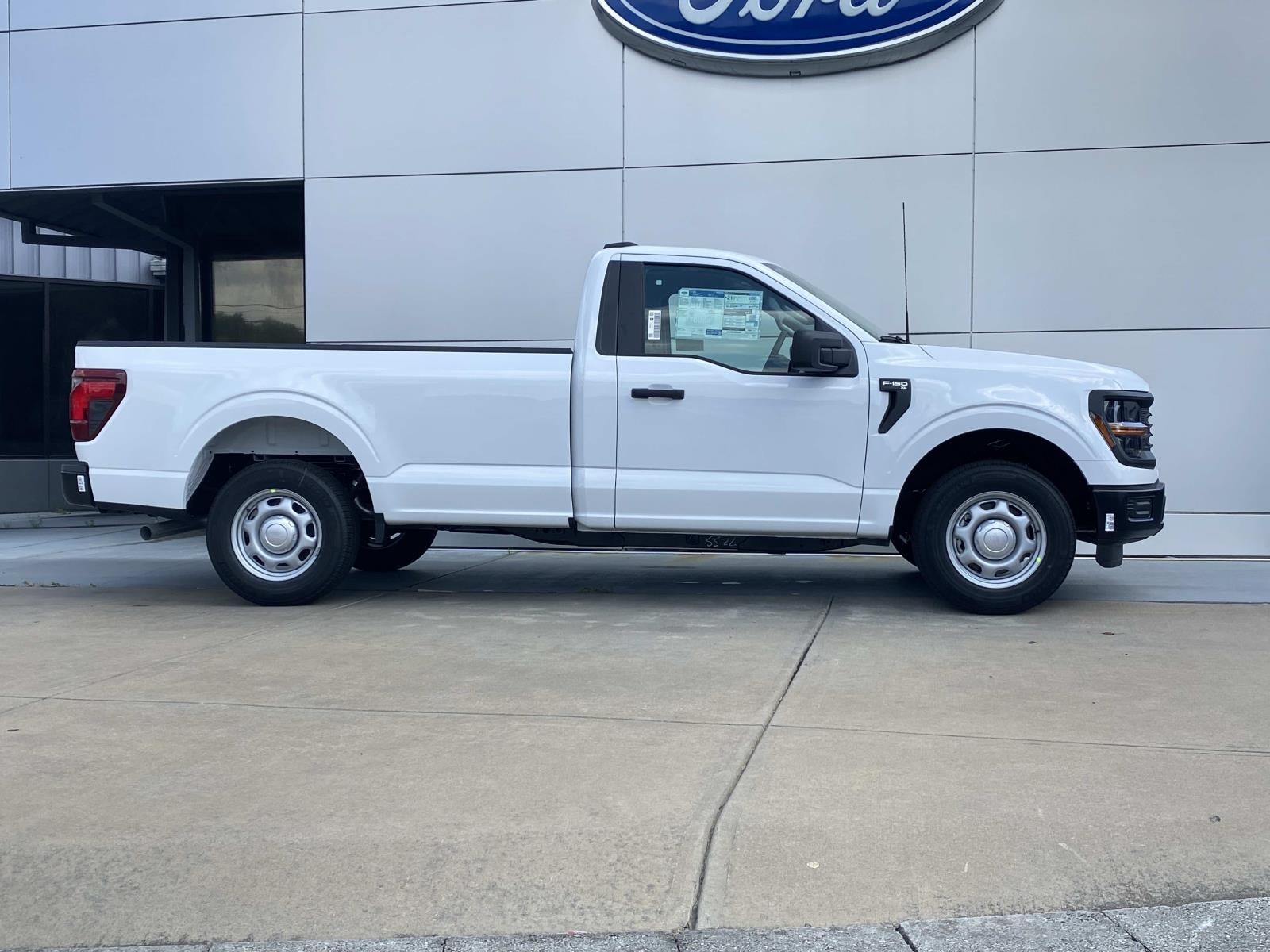 2026 Ford F-150 XL photo 3