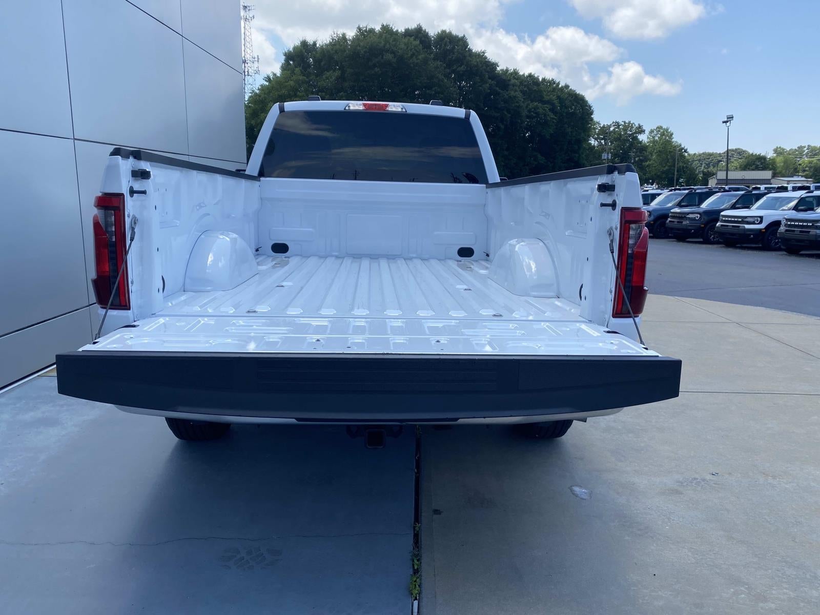 2025 Ford F-150 XL 2WD Reg Cab 8' Box
