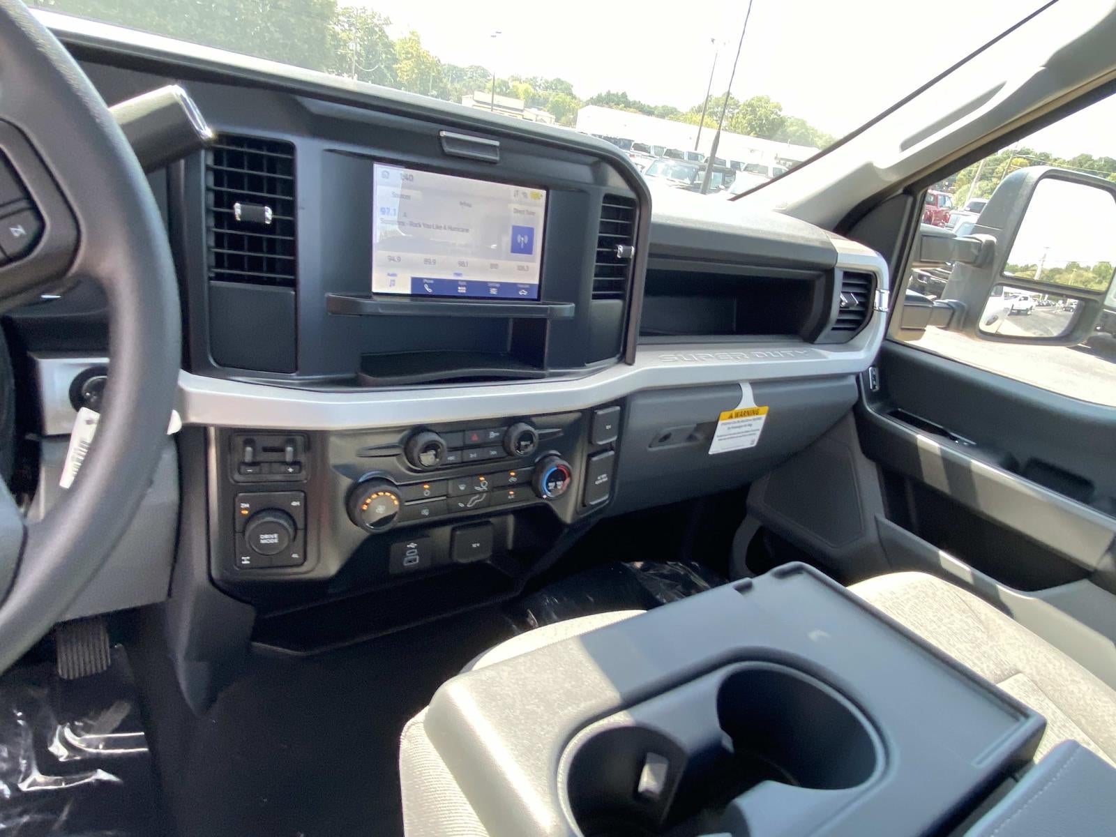 2026 Ford Super Duty F-350 SRW XL STX PACKAGE