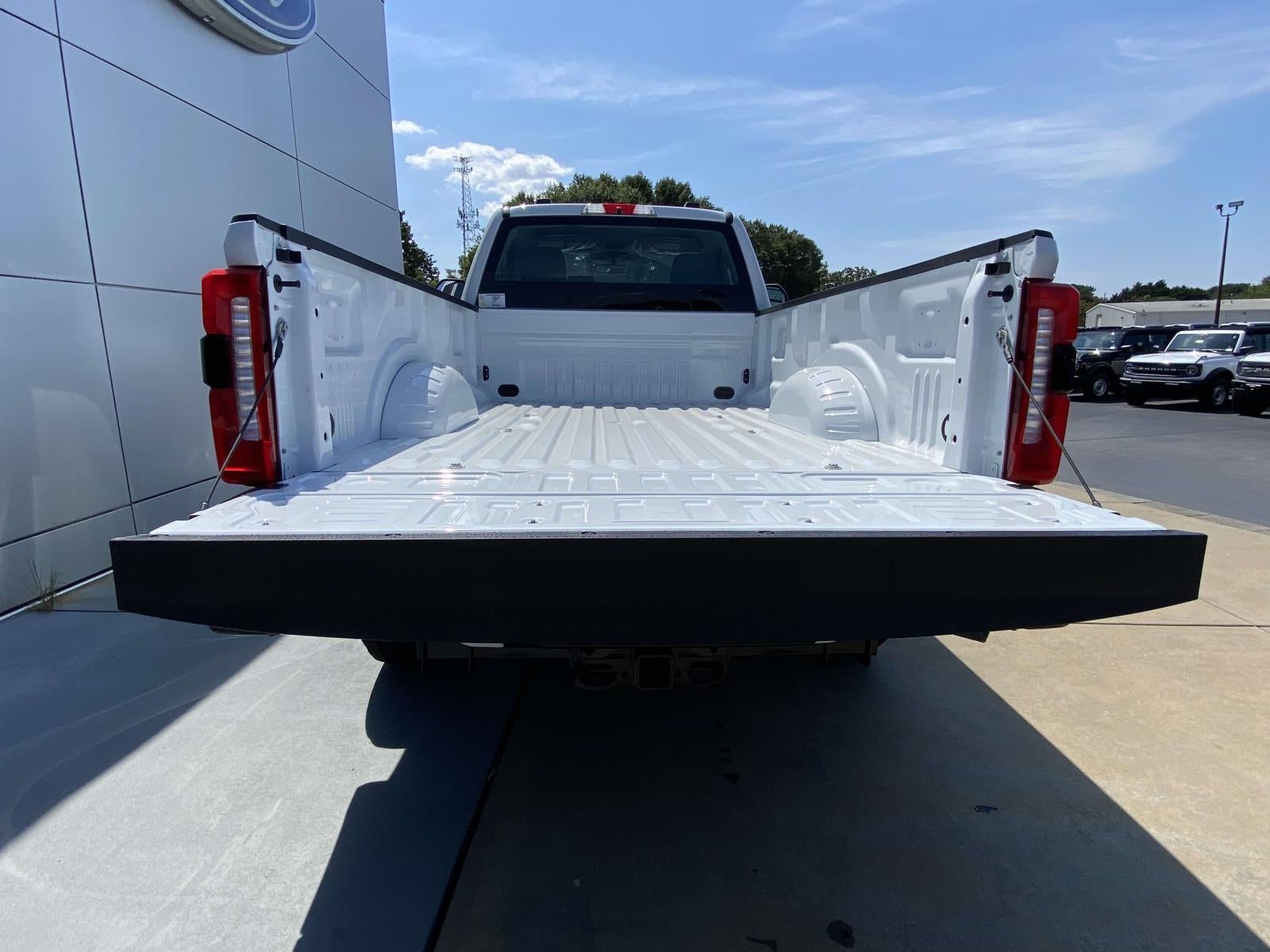 2026 Ford Super Duty F-350 SRW XL STX PACKAGE