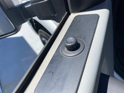 2015 Ford Super Duty F-350 SRW 4WD Reg Cab 137 XL