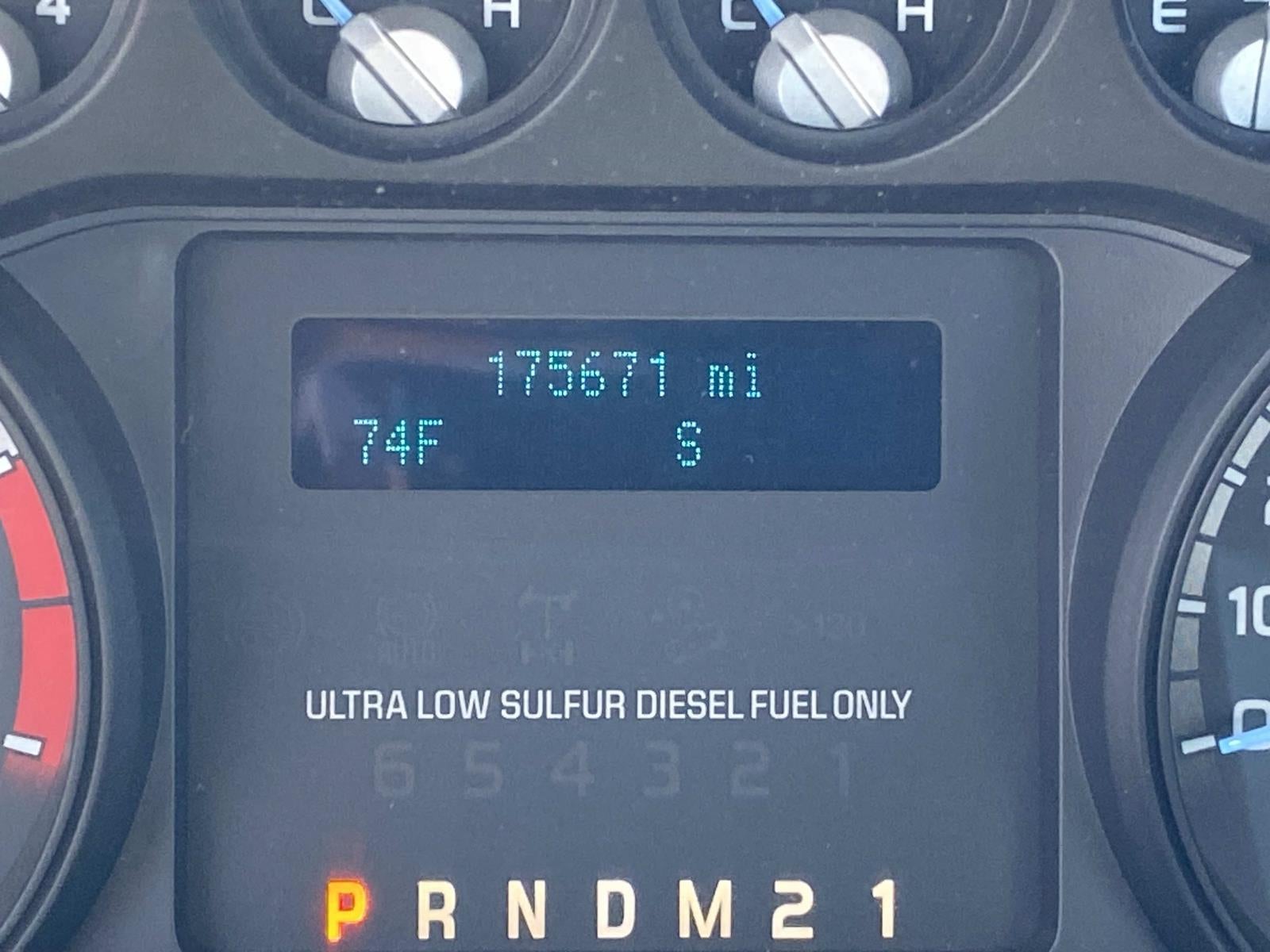 2015 Ford Super Duty F-350 SRW 4WD Reg Cab 137 XL