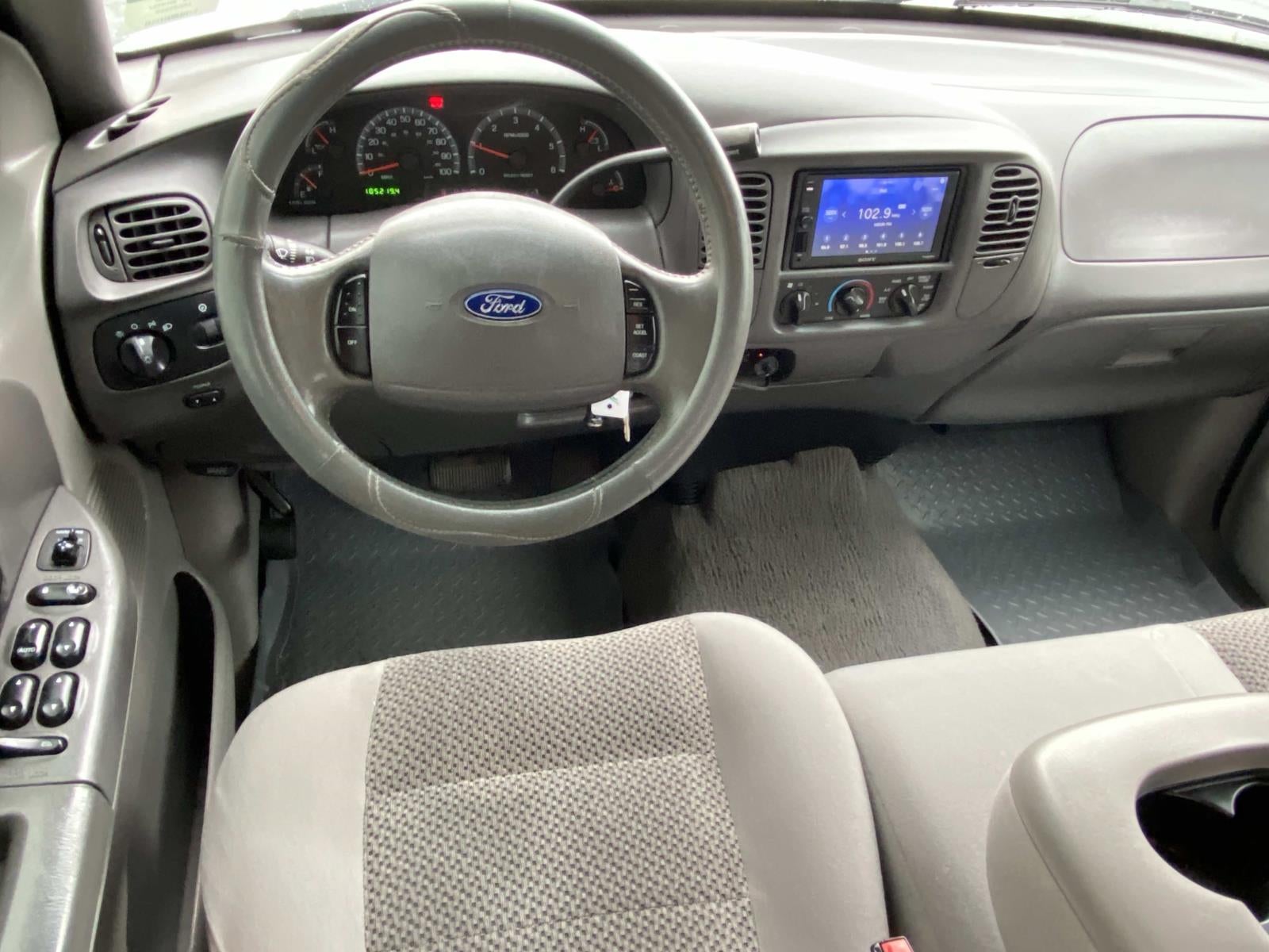 2002 Ford F-150 SuperCrew 139 XLT