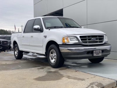 2002 Ford F-150 SuperCrew 139 XLT