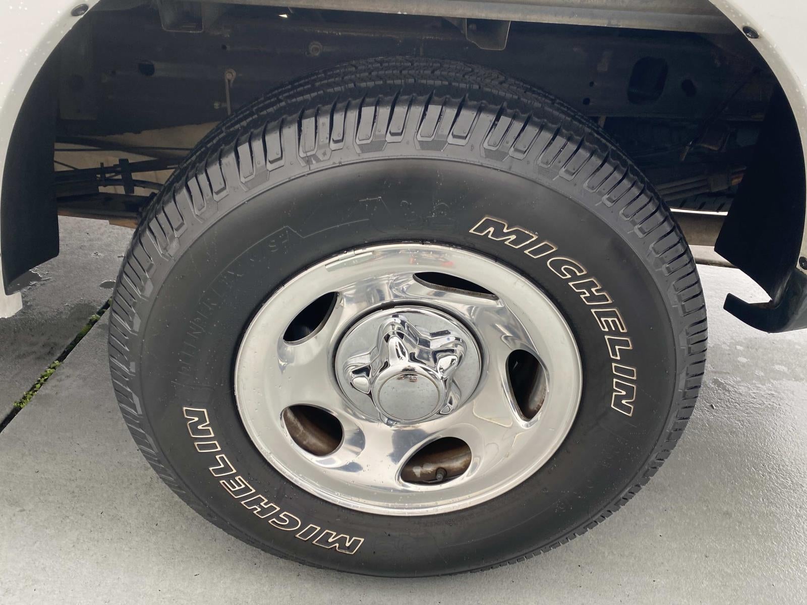 2002 Ford F-150 SuperCrew 139 XLT