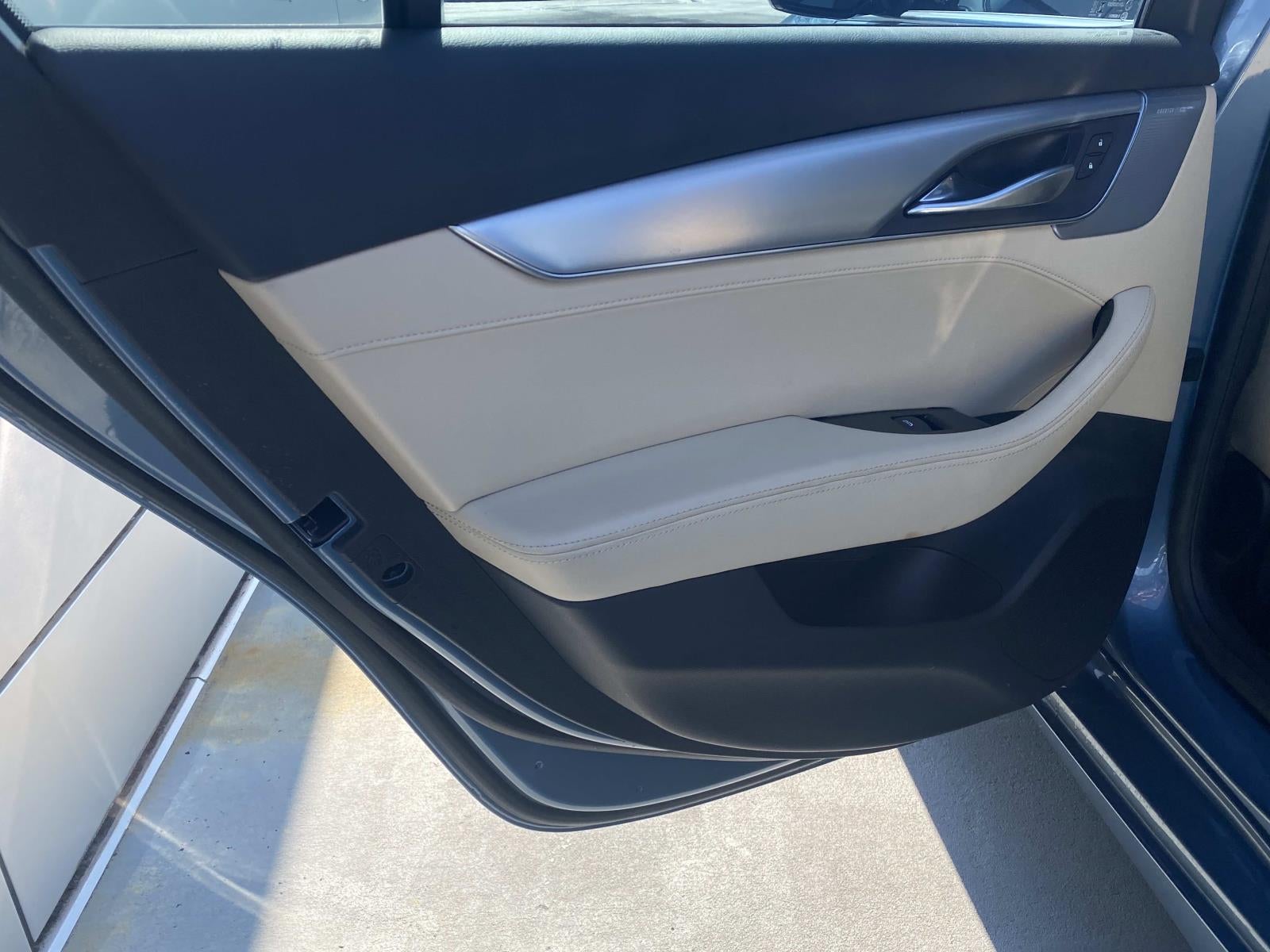 2024 Cadillac CT5 4dr Sdn Luxury